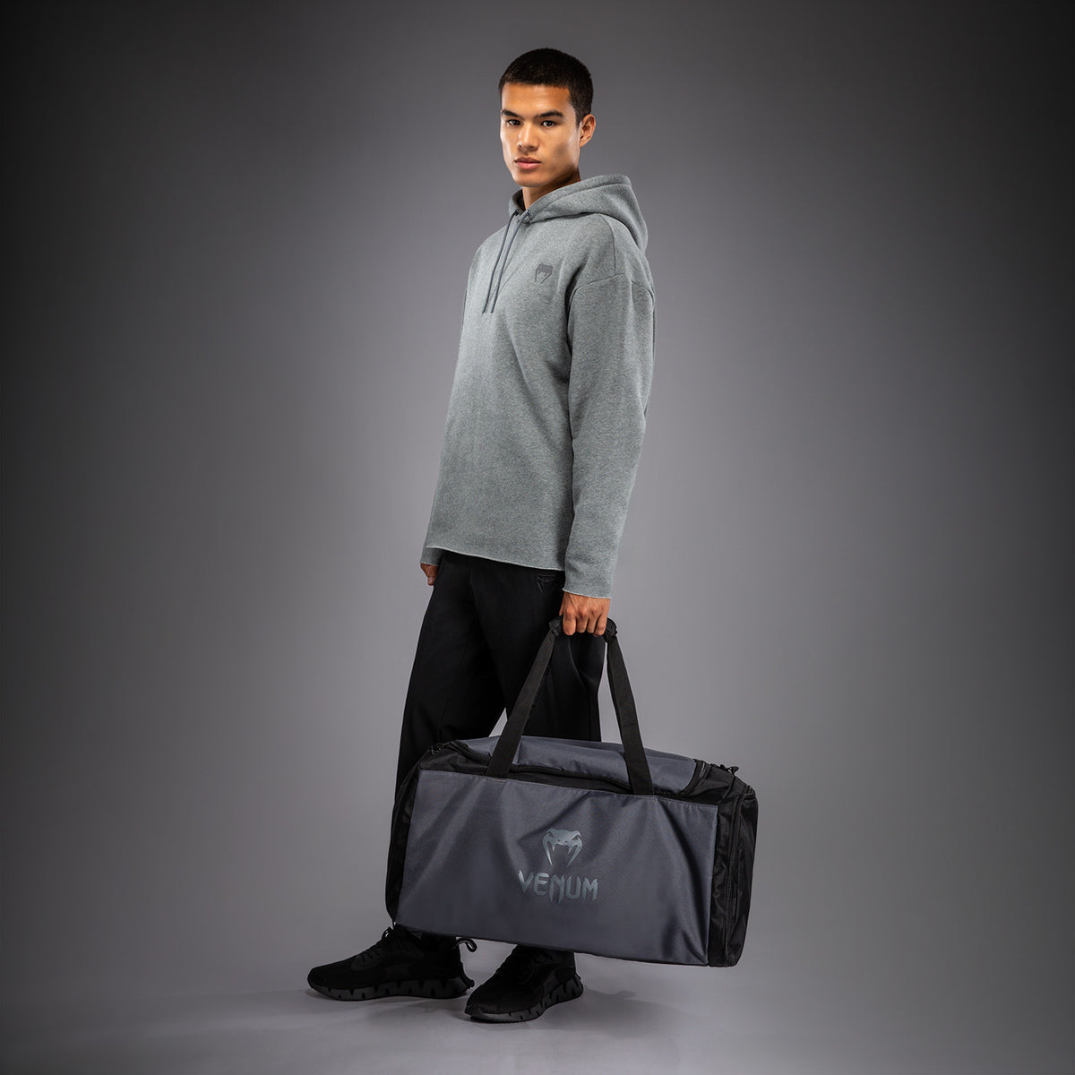Venum Essential Sporttas (61 L) - Grijs/Zwart