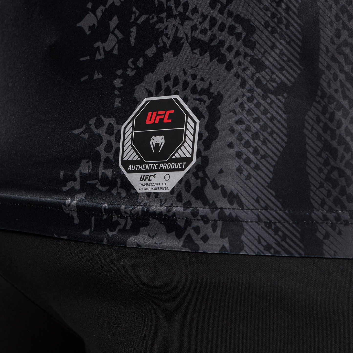 UFC Adrenaline by Venum Authentic Fight Night Heren Walkout Jersey - Zwart