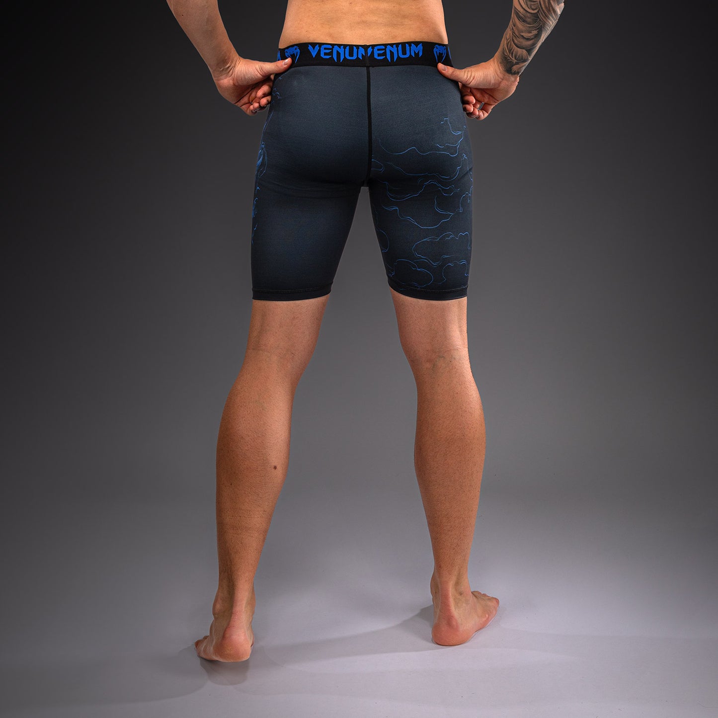 Venum Thunder Dragon Compressieshort – Zwart/Koningsblauw