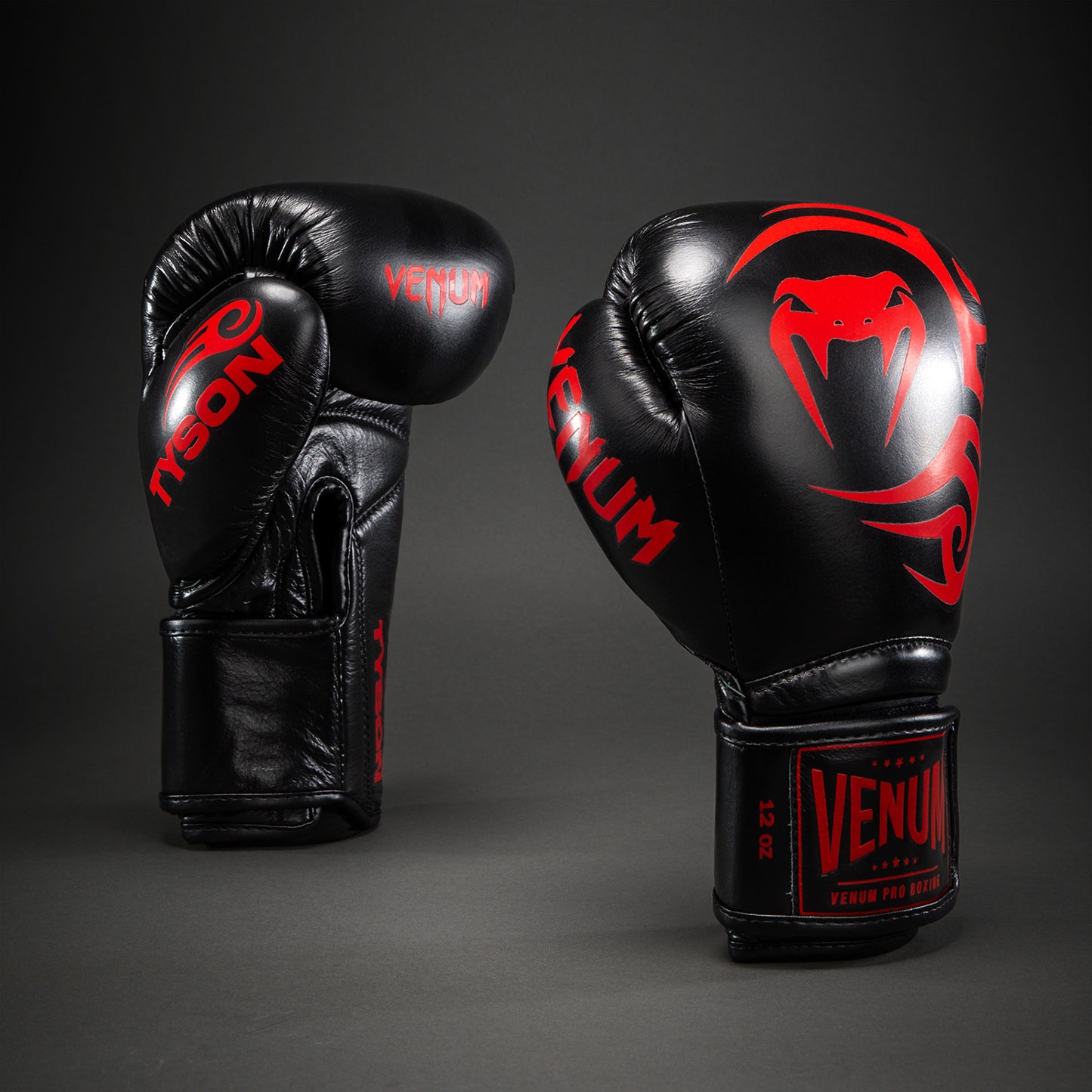 Venum Giant 2.0 Mike Tyson Pro Bokshandschoenen – Zwart/Rood
