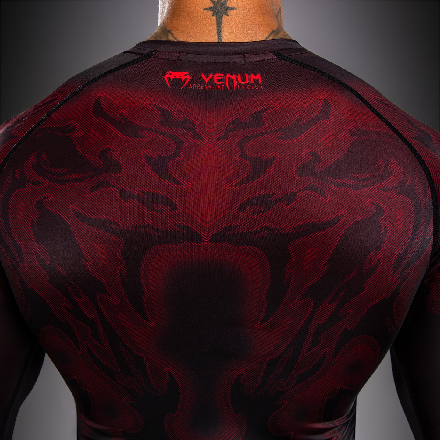 Venum Spectre Rashguard met lange mouwen – Zwart/Rood
