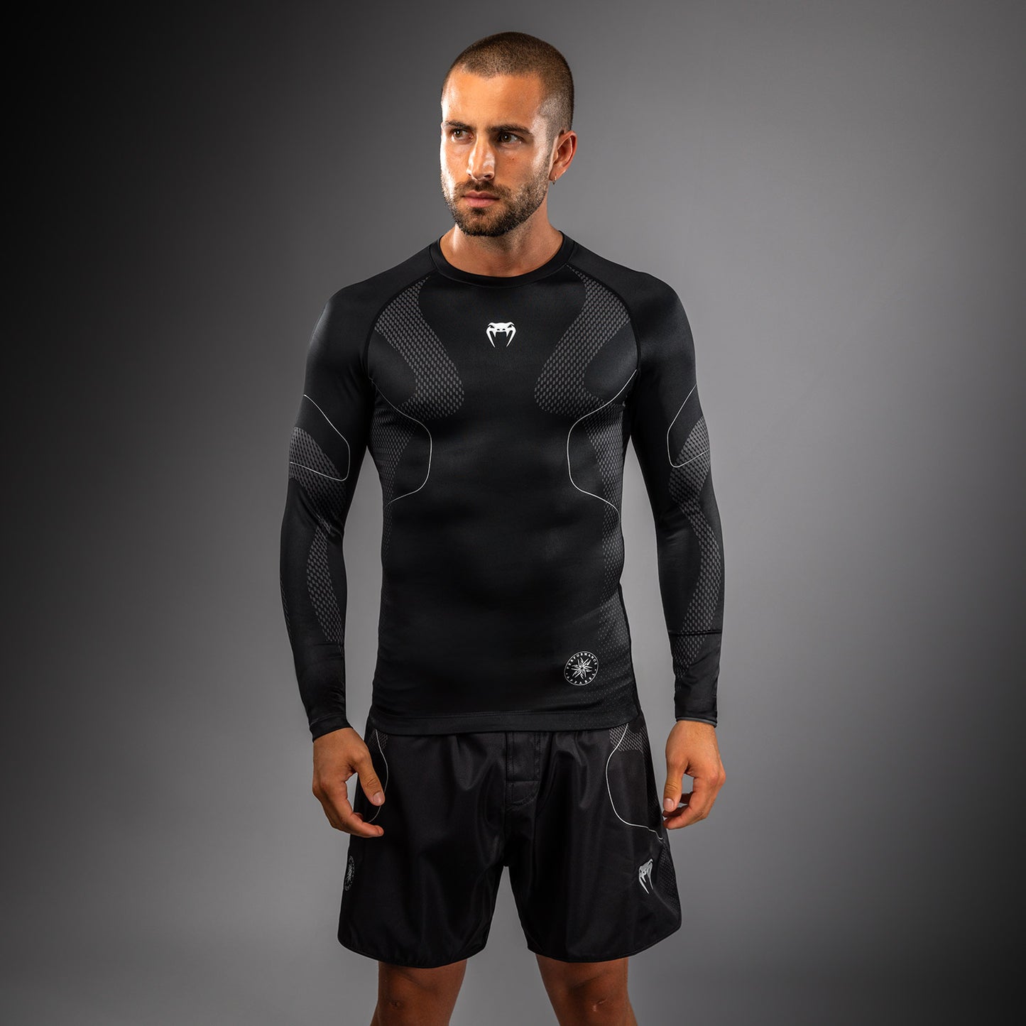 Venum Nexus Lange Mouw Rashguard – Zwart/Zilver
