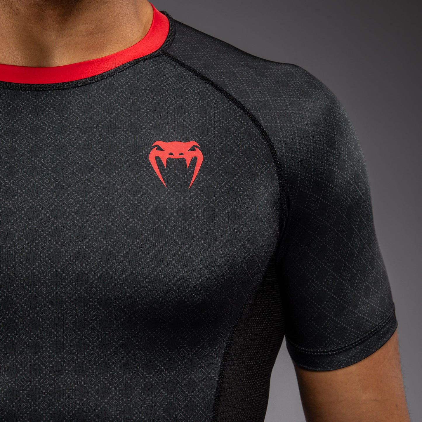 Venum x Roger Gracie Signature Rashguard met korte mouwen - Zwart/Rood
