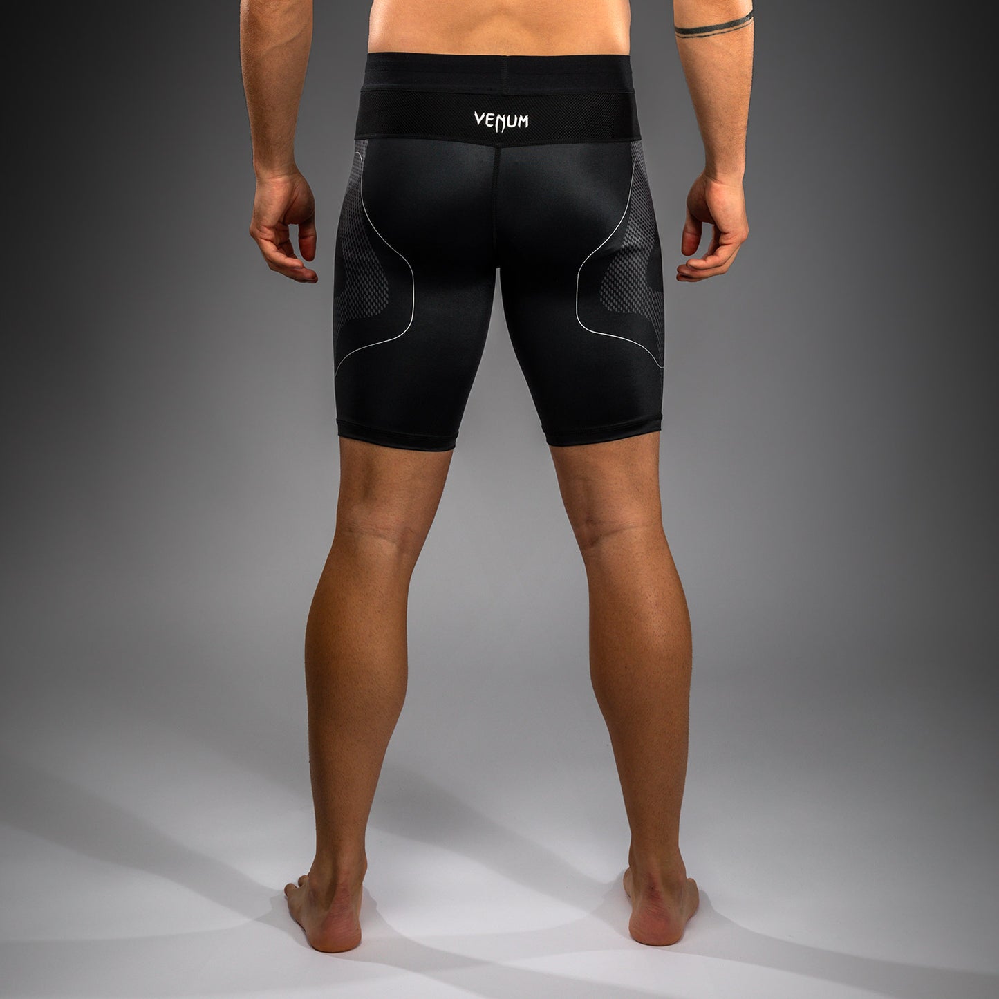 Venum Nexus Vale Tudo Shorts – Zwart/Zilver
