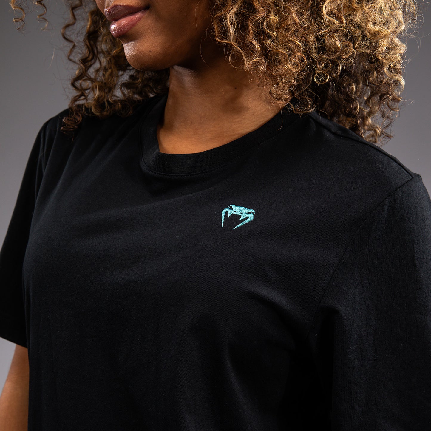 Venum x Demi Oversized T-shirt – Zwart