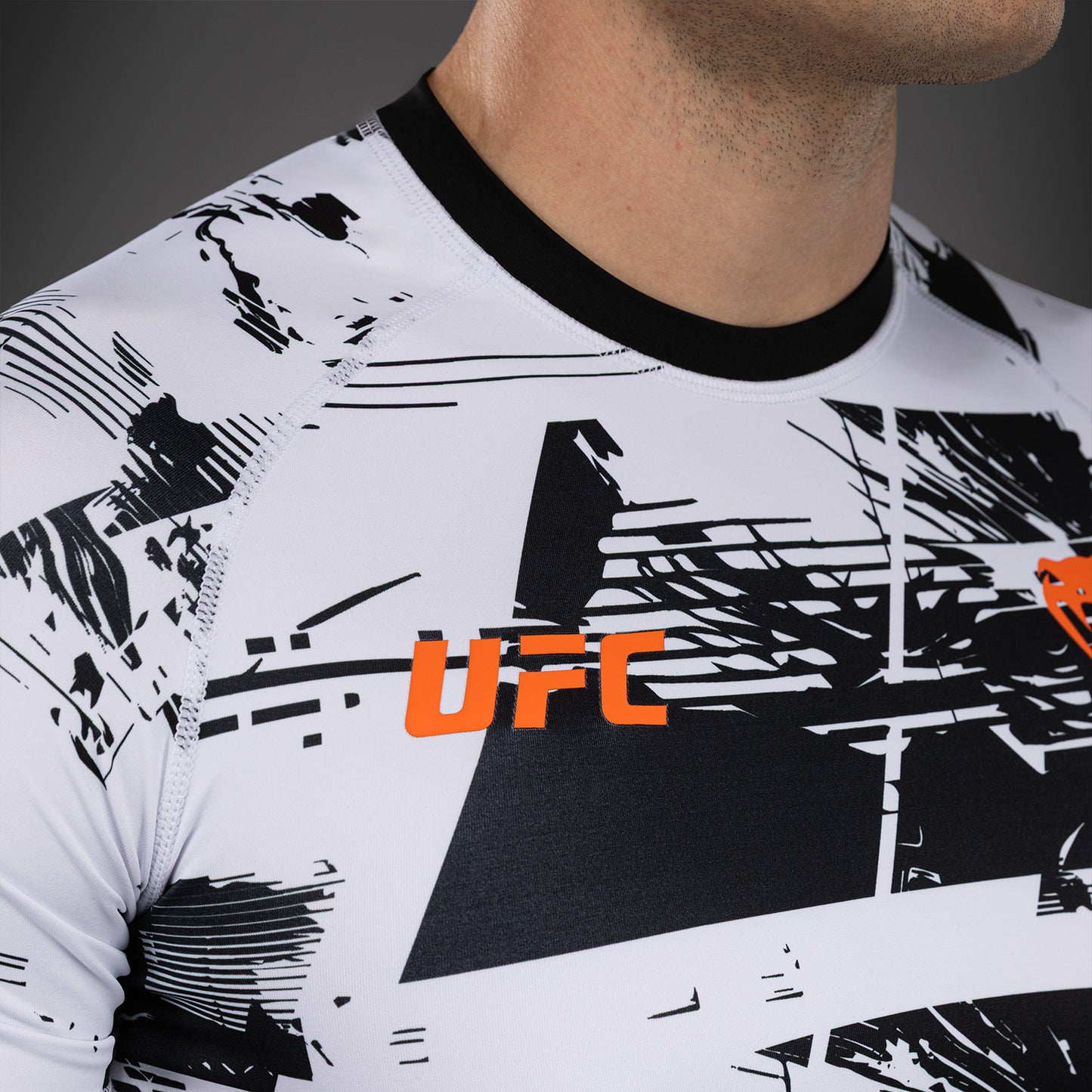 UFC Zenith by Venum Authentic Fight Week Performance Shortsleeve Rashguard Heren - Wit