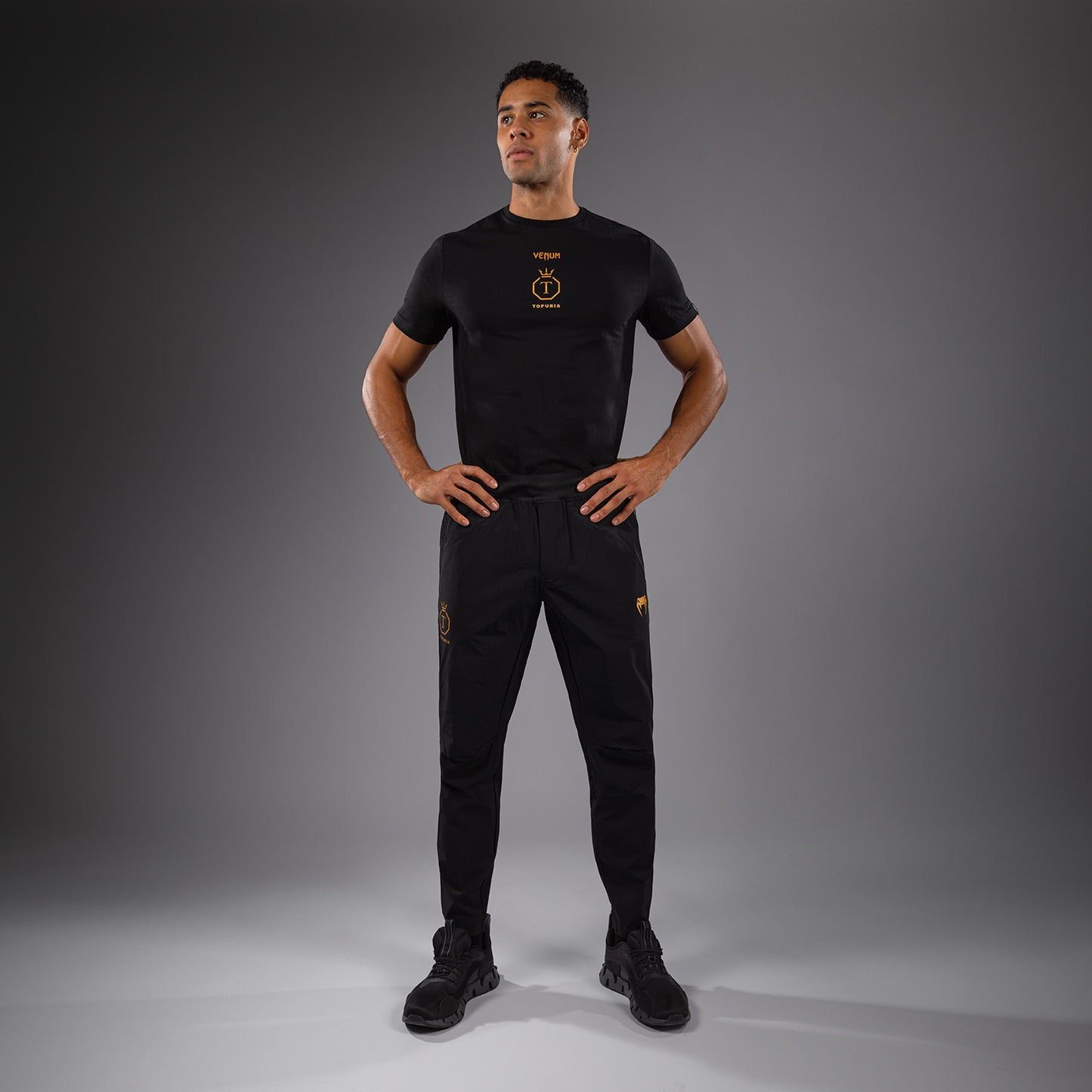 Venum x Topuria Unmatched Edition Joggers - Zwart/Goud