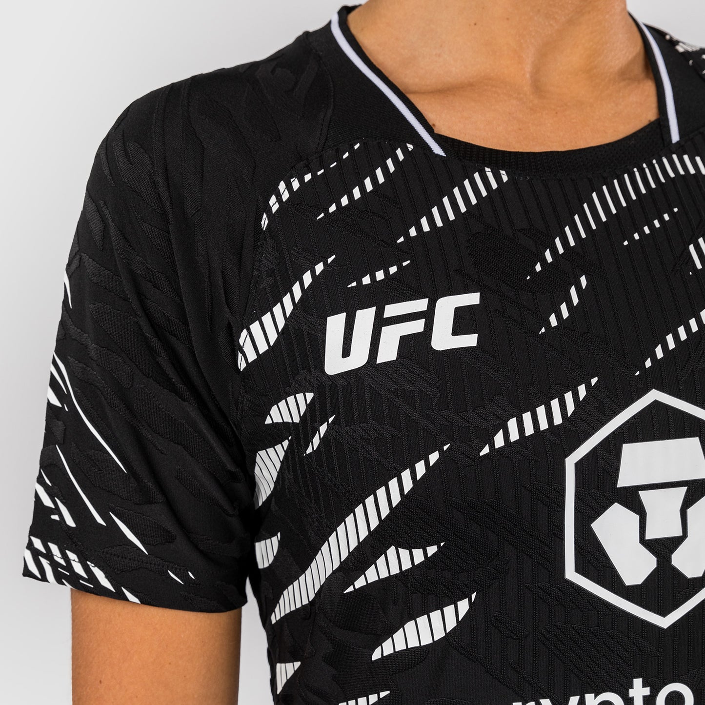 UFC Fusion by Venum Personalized Authentic Fight Night Exit T-shirt voor Dames - Zwart