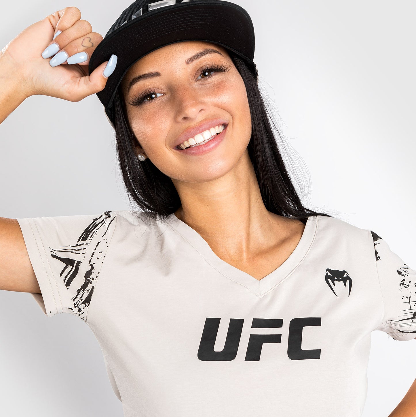 UFC Venum Authentic Fight Week 2.0 T-Shirt - Voor Dames -  Lichtbruin