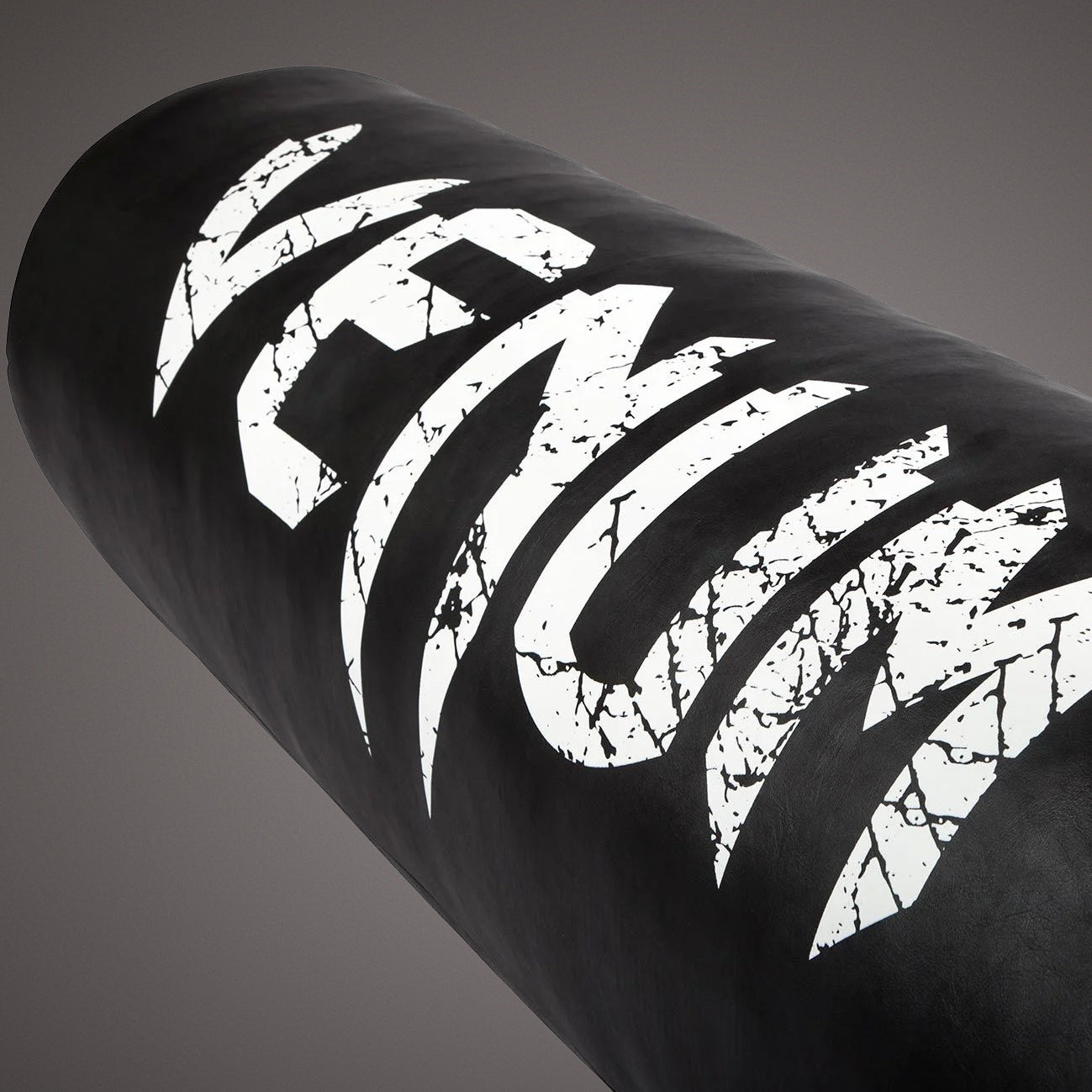 Venum Challenger bokszak (met plafondbevestiging) - Zwart/Wit - 150 cm - gevuld