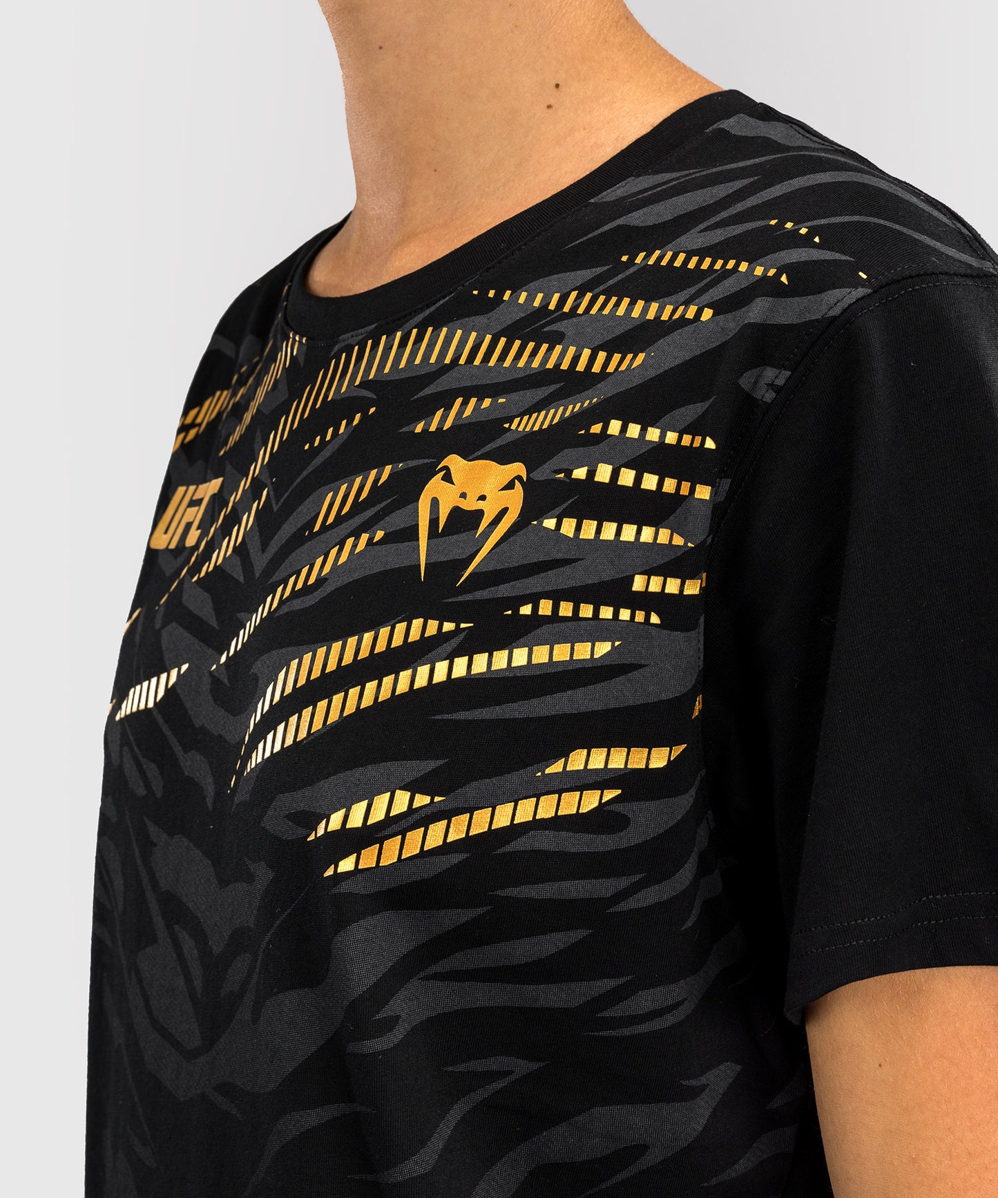 UFC Fusion by Venum Replica Korte Mouwen T-shirt voor Dames - Champion