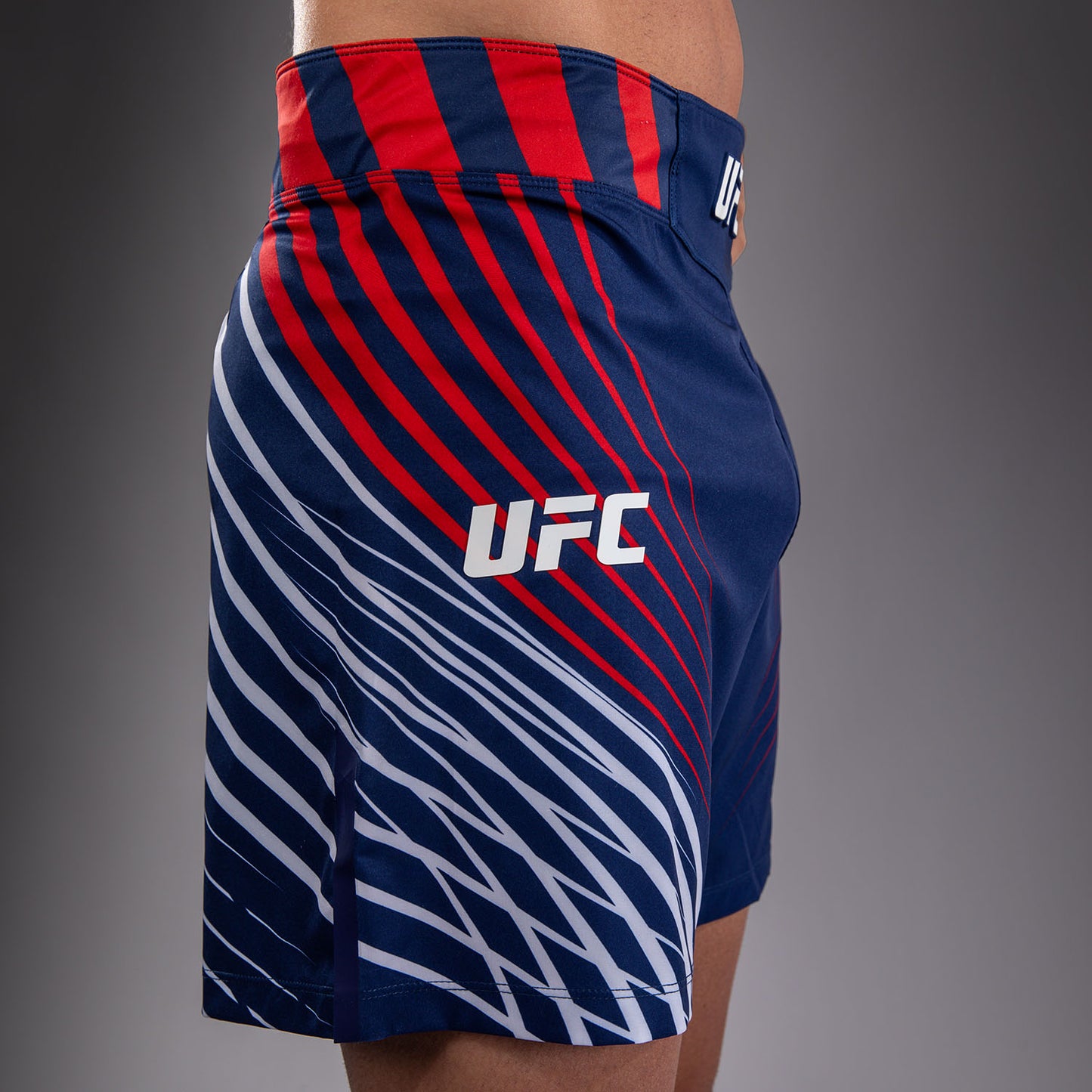 Official UFC Freedom 250 by Venum Authentic Fight Night Fight Shorts Short Fit voor heren - Blauw