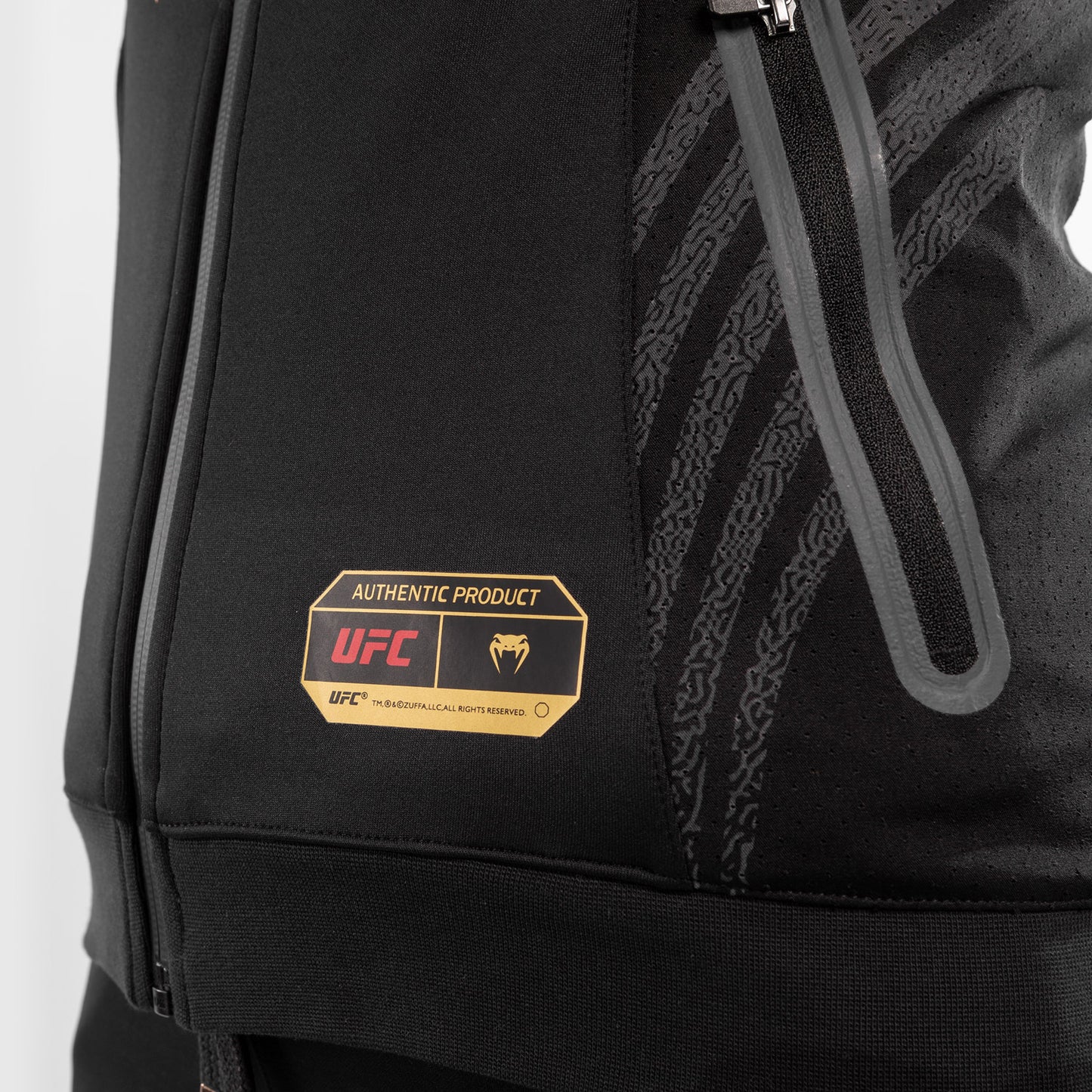 UFC Venum Gepersonaliseerd Authentic Fight Night Walkout Hoodie voor dames - Champion