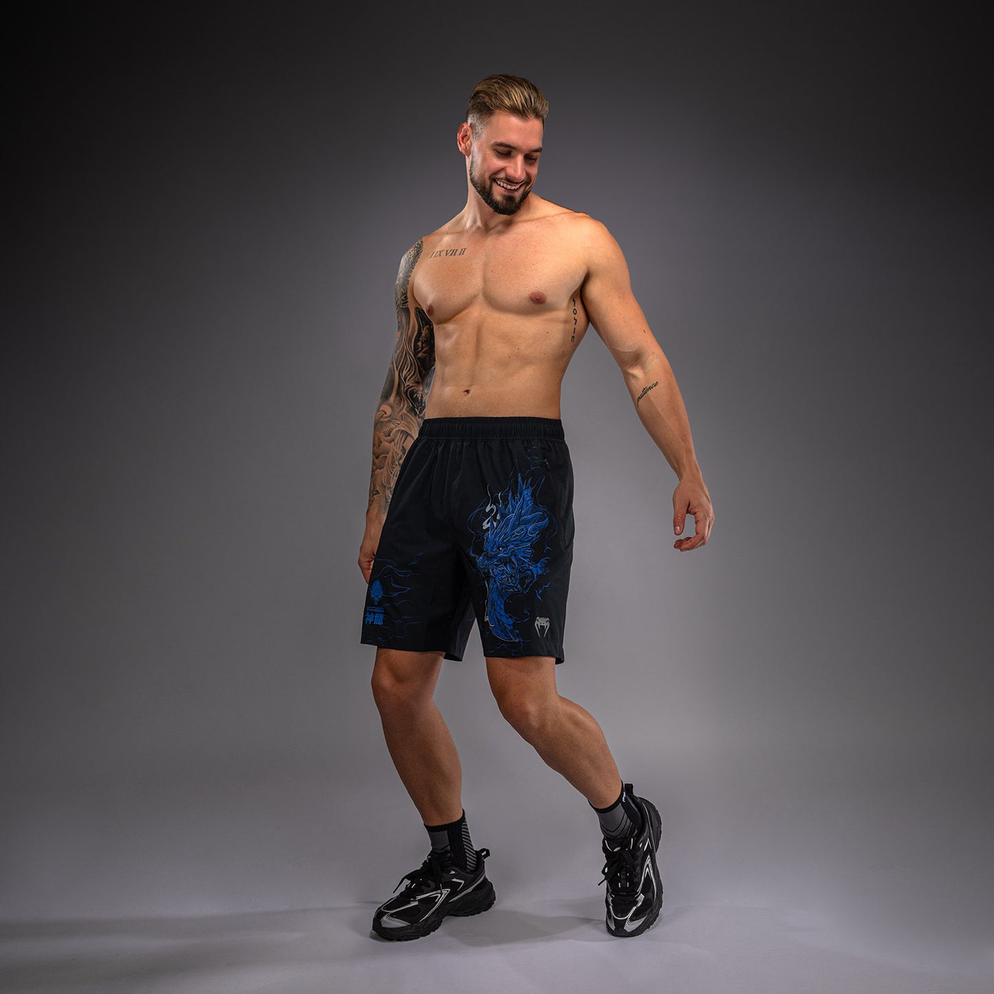 Venum Thunder Dragon Trainingsshorts – Zwart/Koningsblauw