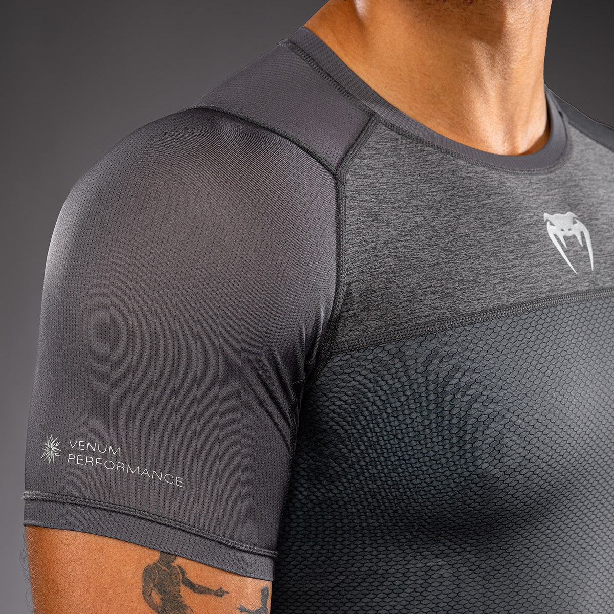 Venum G-Fit Scale Rashguard met korte mouwen - Grijs