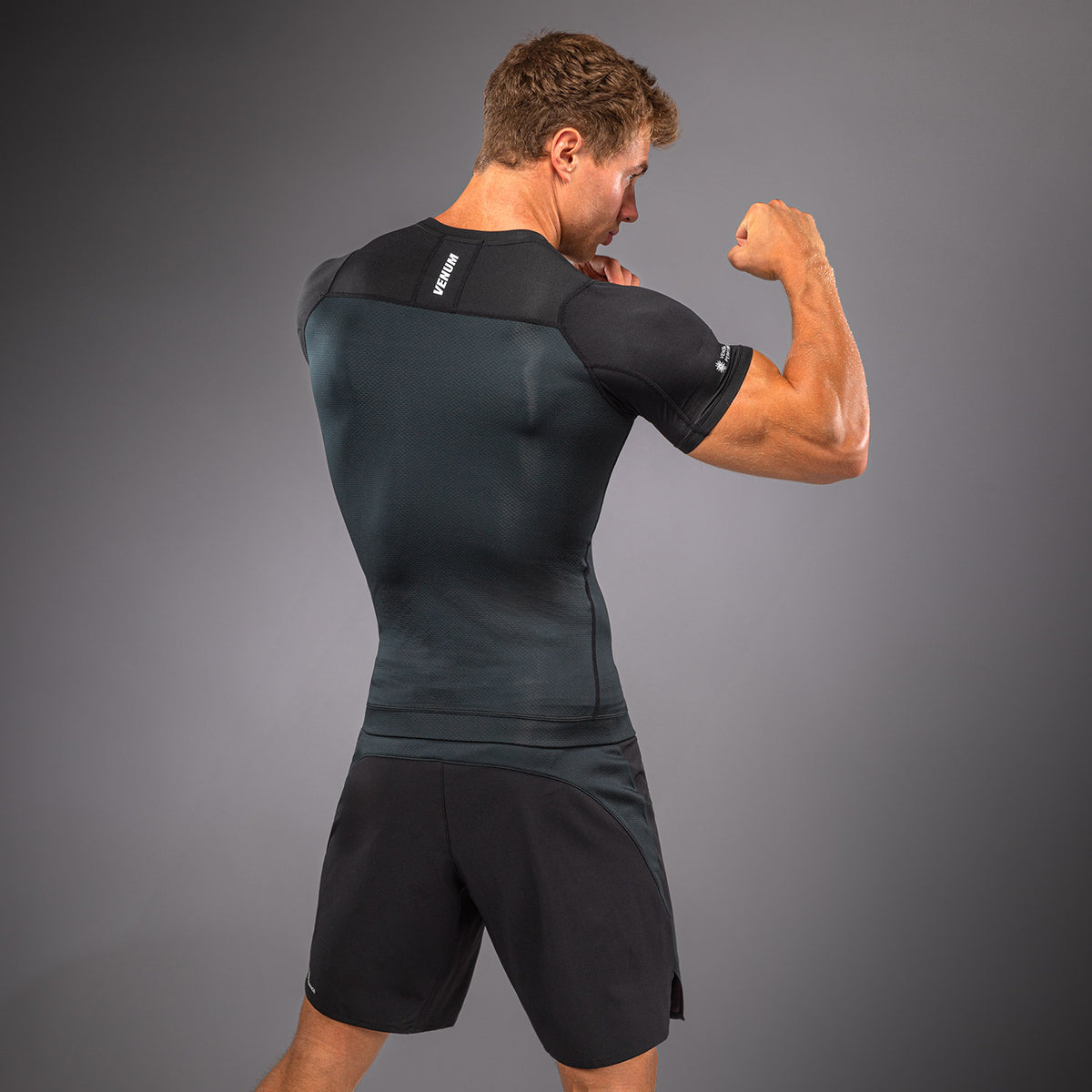 Venum G-Fit Scale Rashguard met korte mouwen - Zwart