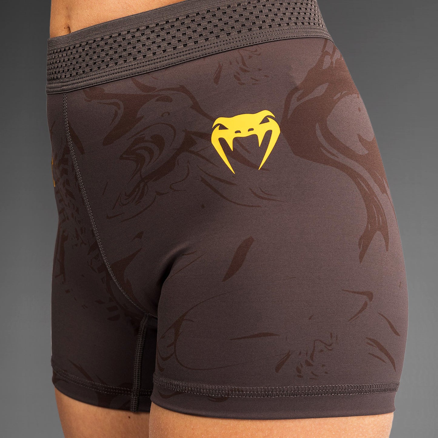 UFC Fusion by Venum Fight Week Vale Tudo Shorts voor Dames - Earthen Brown