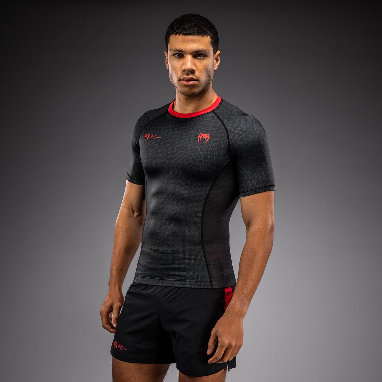 Venum x Roger Gracie Signature Rashguard met korte mouwen - Zwart/Rood
