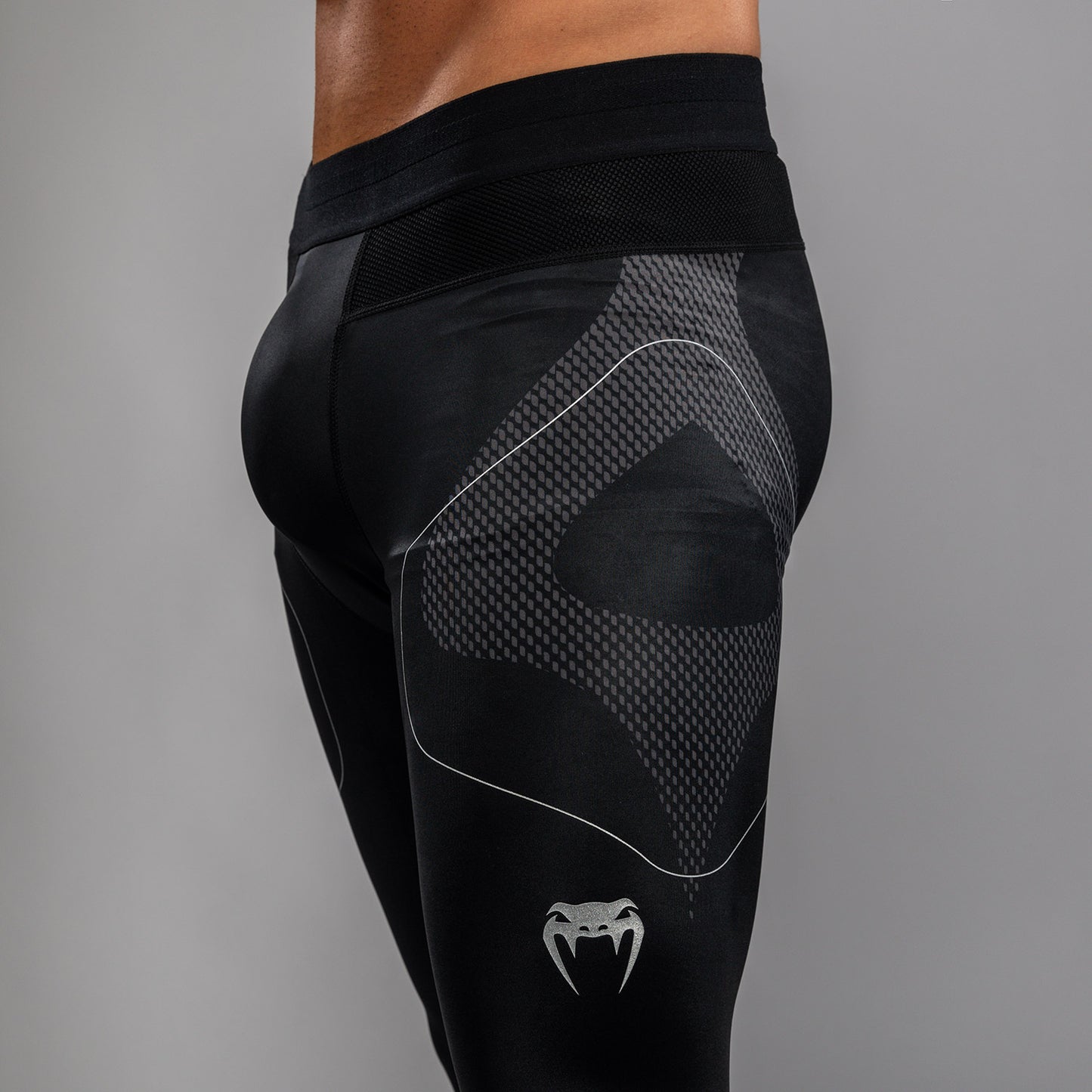 Venum Nexus Spats – Zwart/Zilver