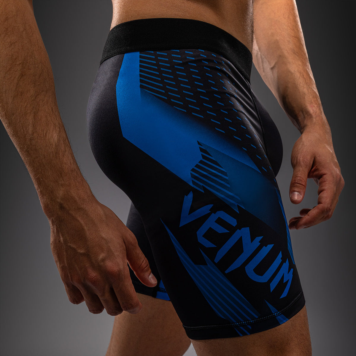 Venum No-Gi 6.0 Compressieshort - Zwart/Blauw