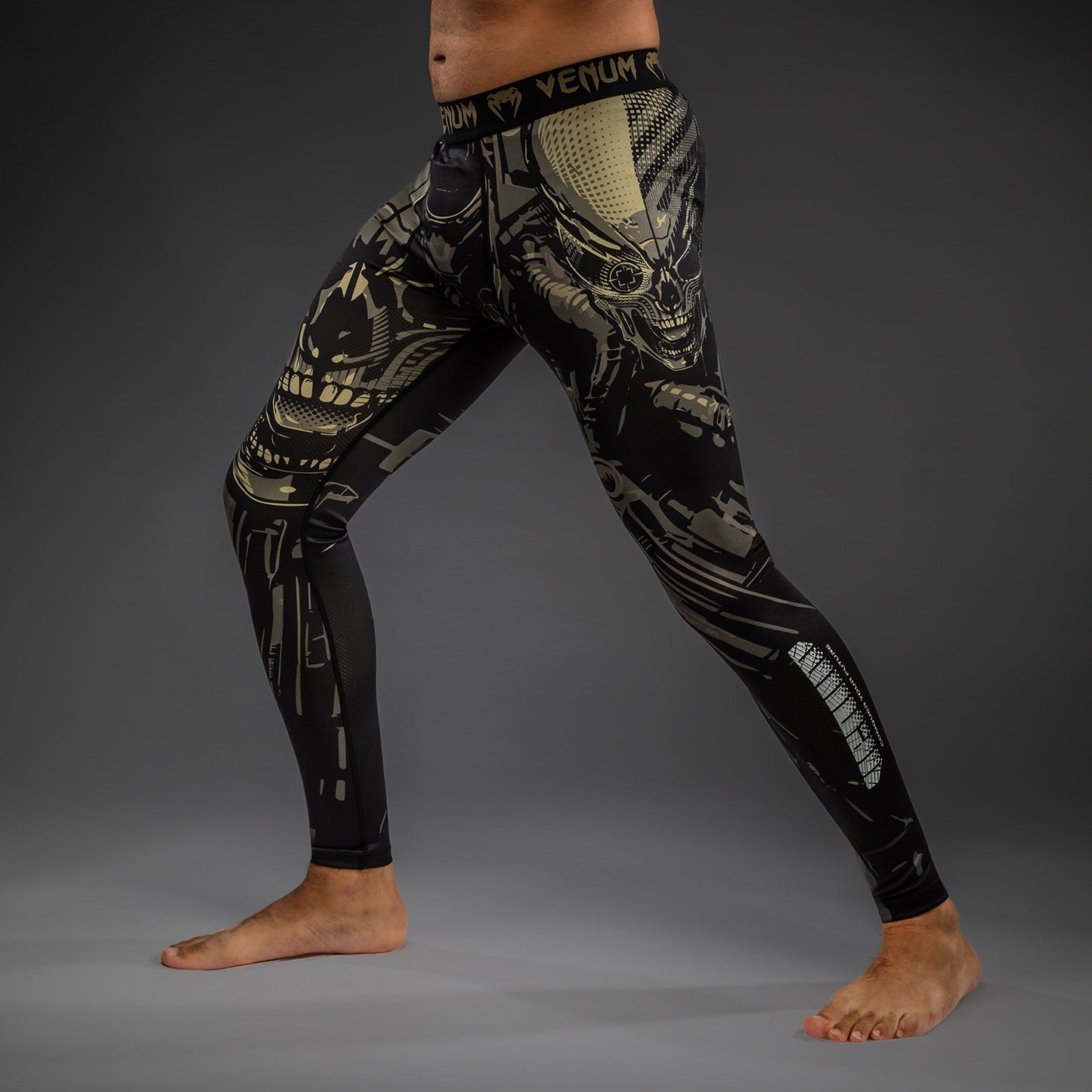 Venum Invader Spats - Zwart/Zand