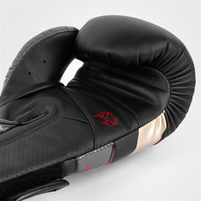 Venum Elite Evo Bokshandschoenen - Zwart/Goud/Rood