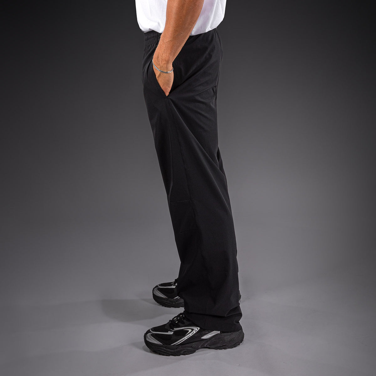 Venum Essential Woven Straight Broek met rechte pijpen - Zwart