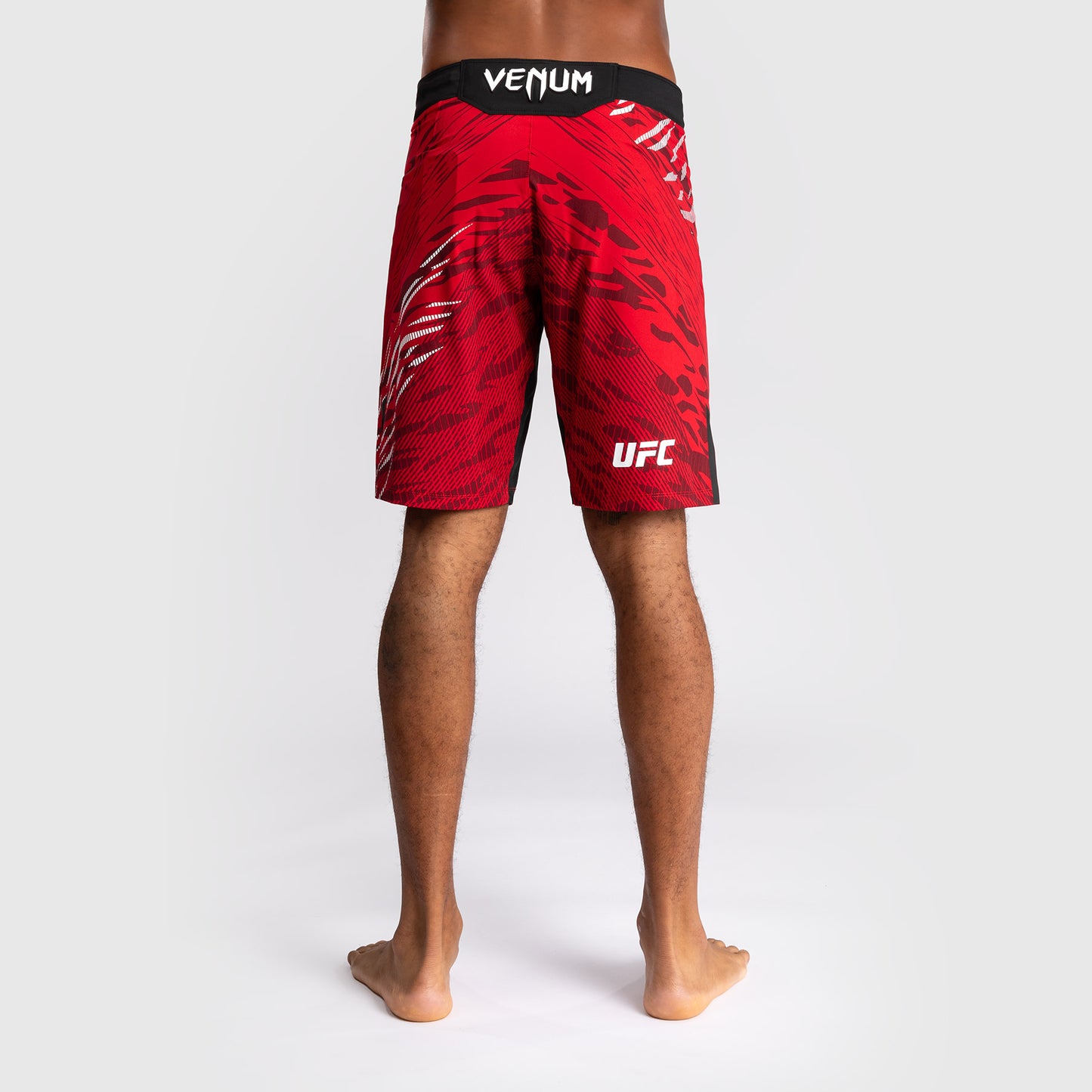 UFC Fusion by Venum Personalized Authentic Fight Night Fight Shorts voor Heren - Lang Fit - Rood