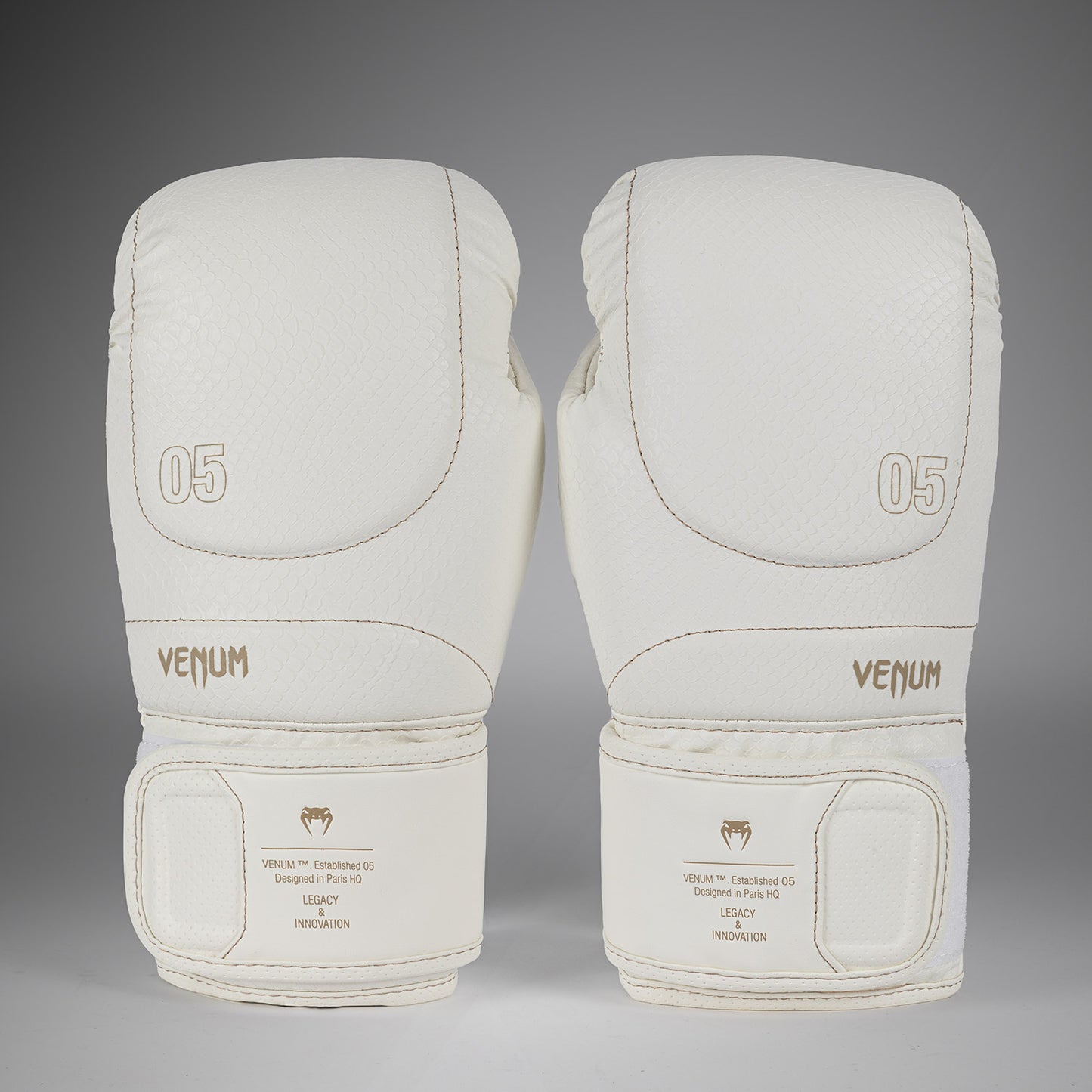 Venum Impact Evo Scales Bokshandschoenen – Ivoor