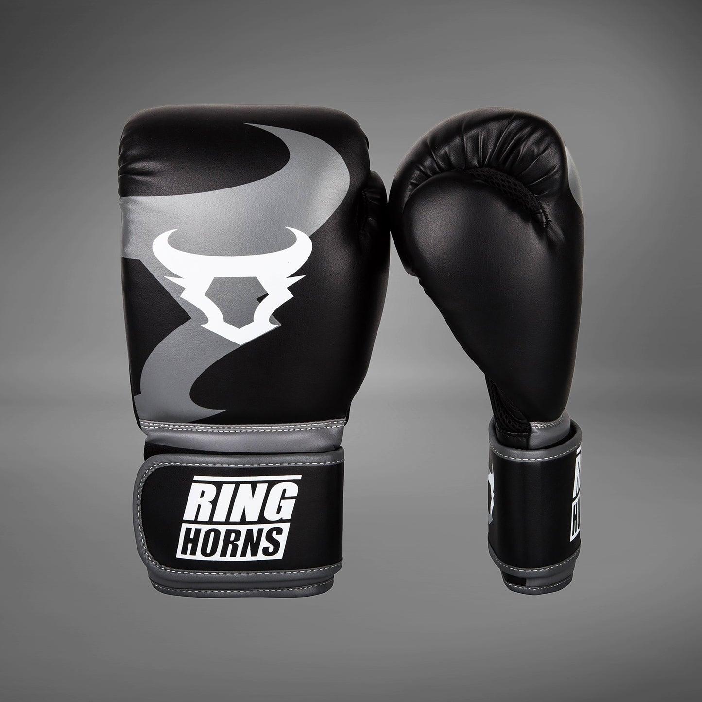 Ringhorns Charger by Venum Bokshandschoenen - Zwart
