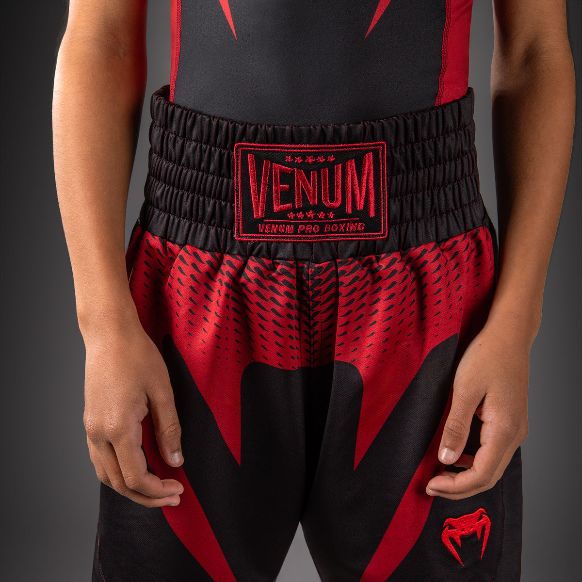 Venum Attack Boksshort voor Kinderen - Zwart/Rood