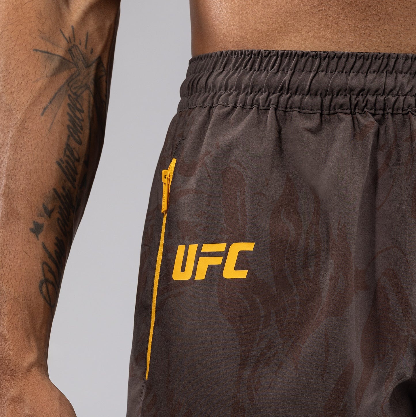UFC Fusion by Venum Fight Week Performance Shorts voor Heren - Earthen Brown