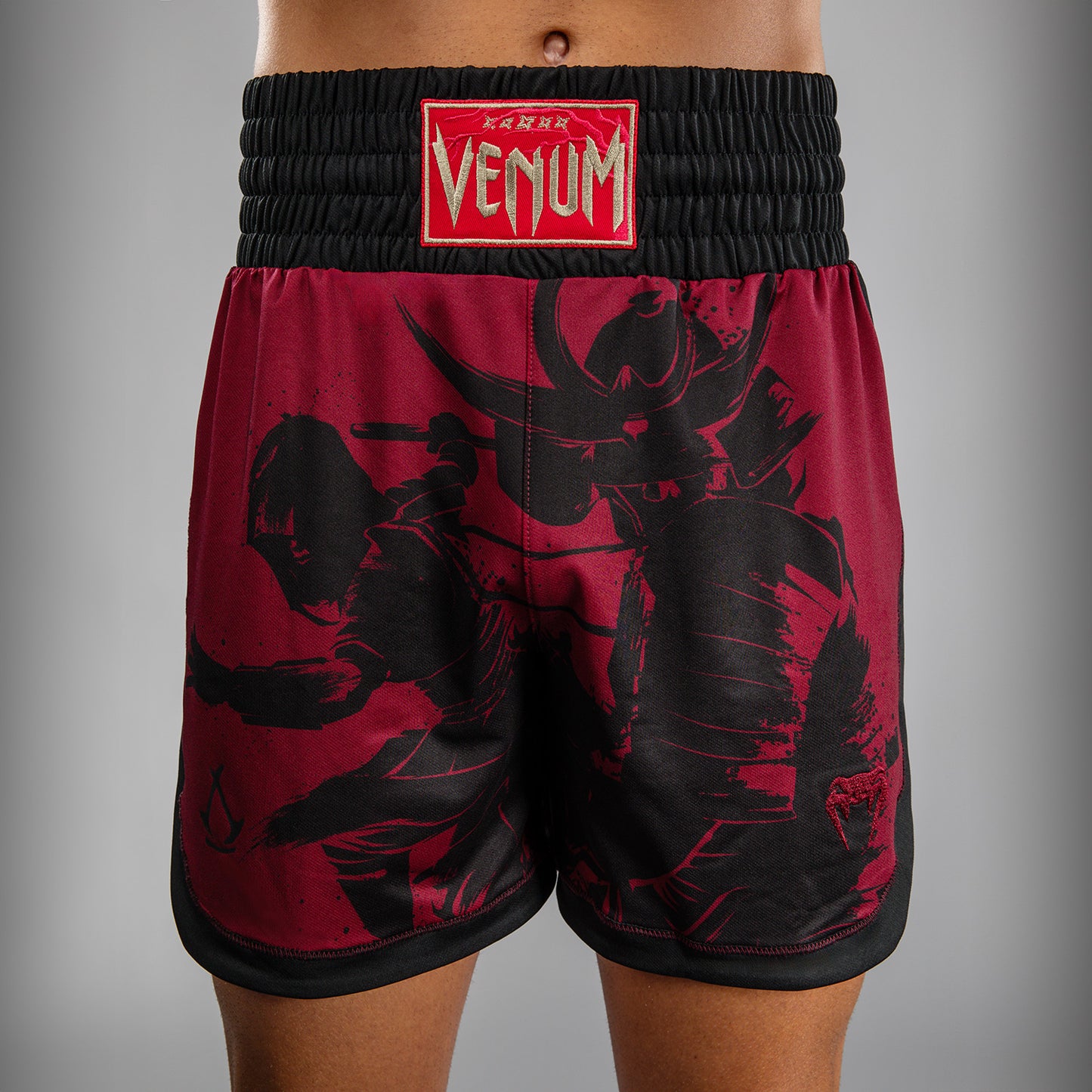 Venum x Assassin’s Creed Shadows Bokshorts voor Mannen - Bordeau/ Zwart