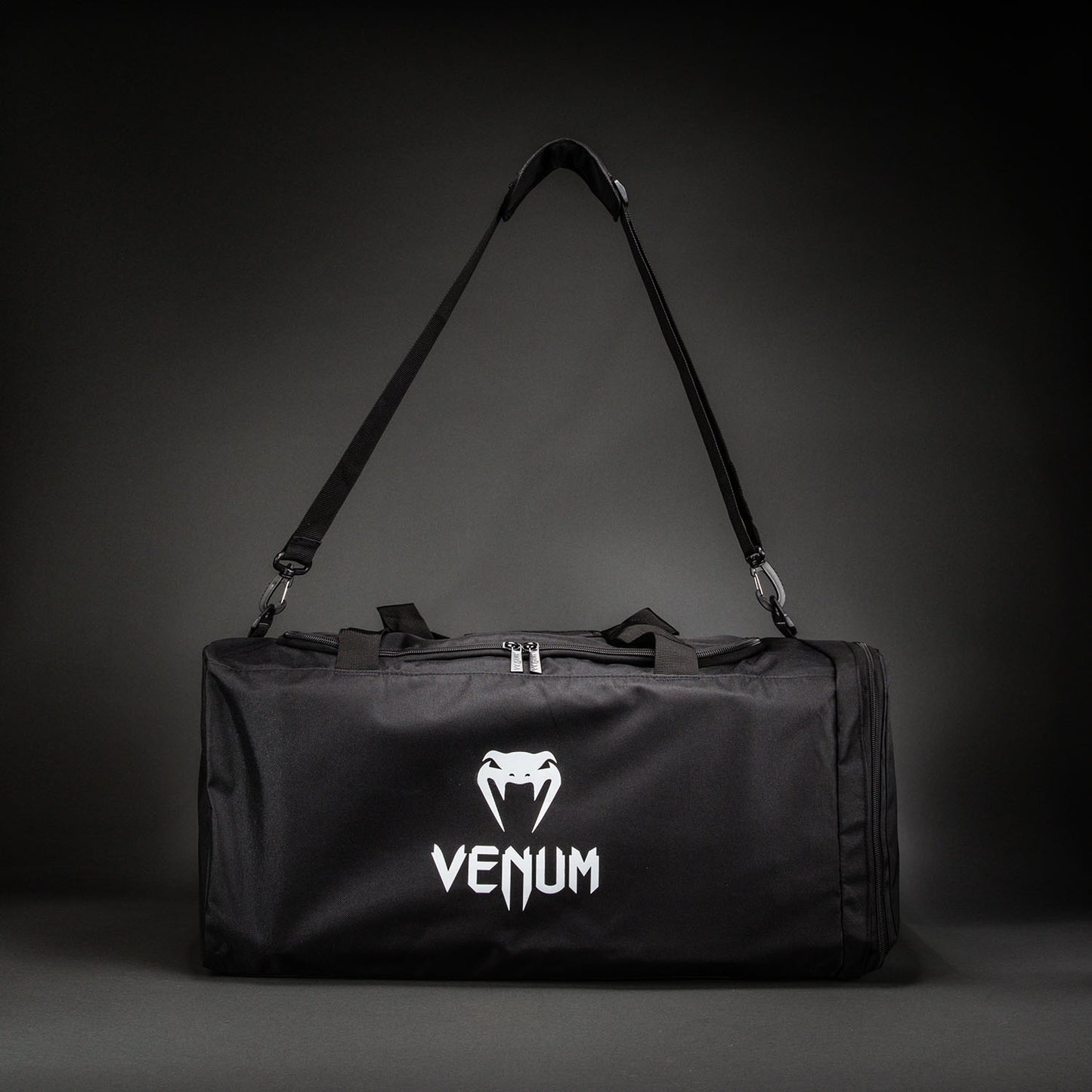 Venum Essential Sporttas (61L) – Zwart