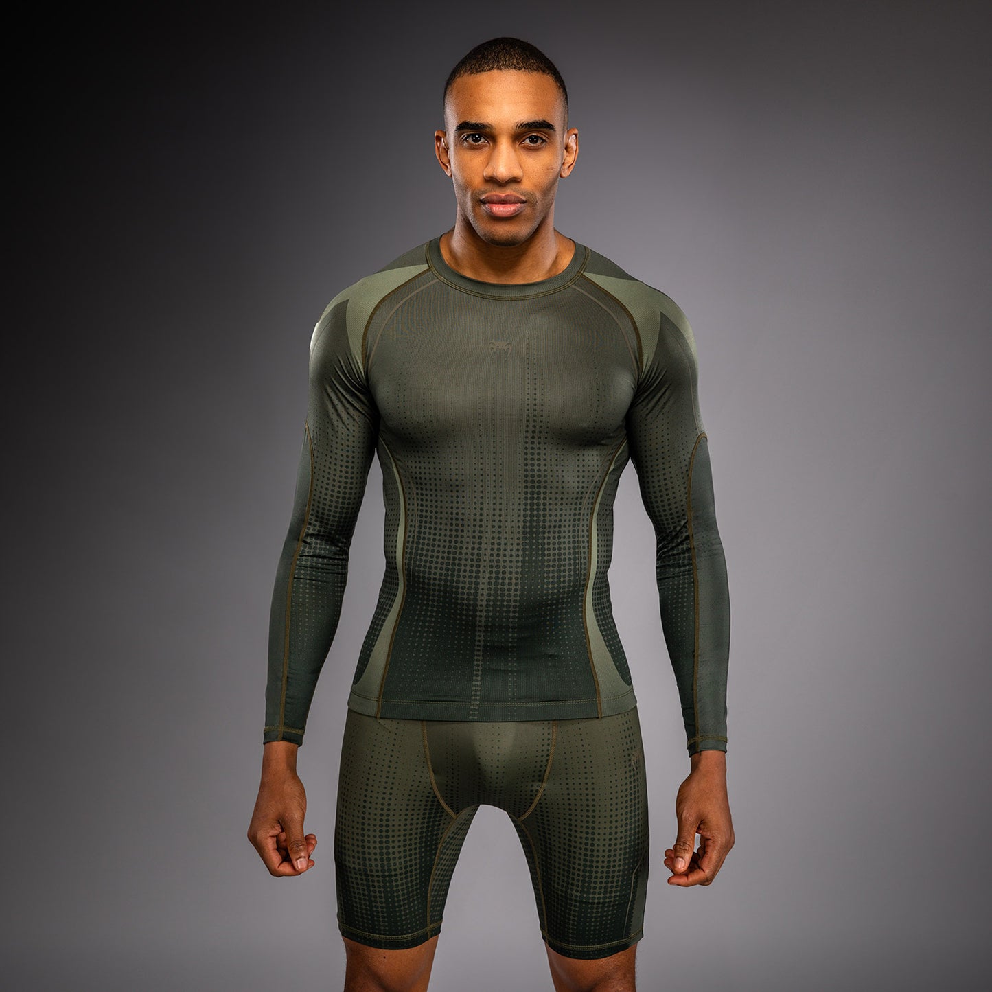 Venum Stealth Rashguard met lange mouwen – Kaki/Legergroen