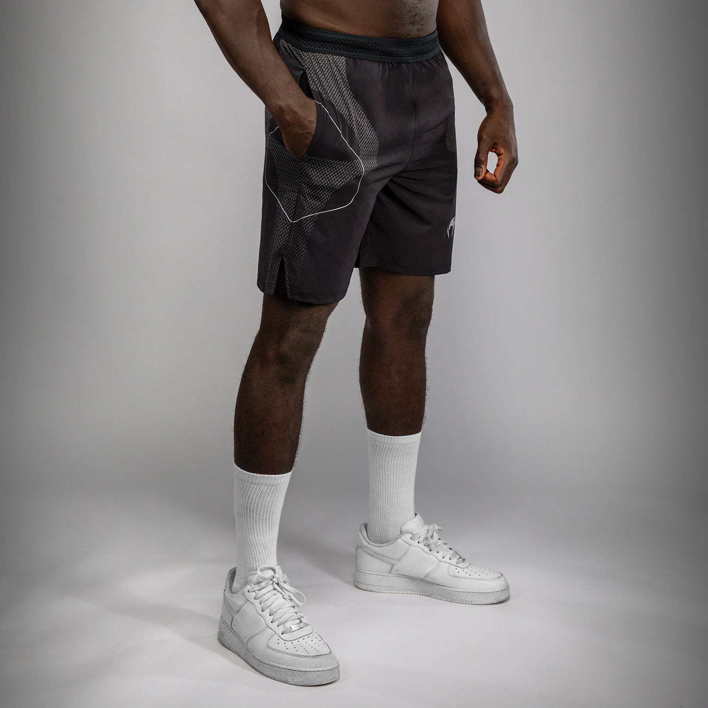 Venum Nexus Trainingsshorts – Zwart/Zilver