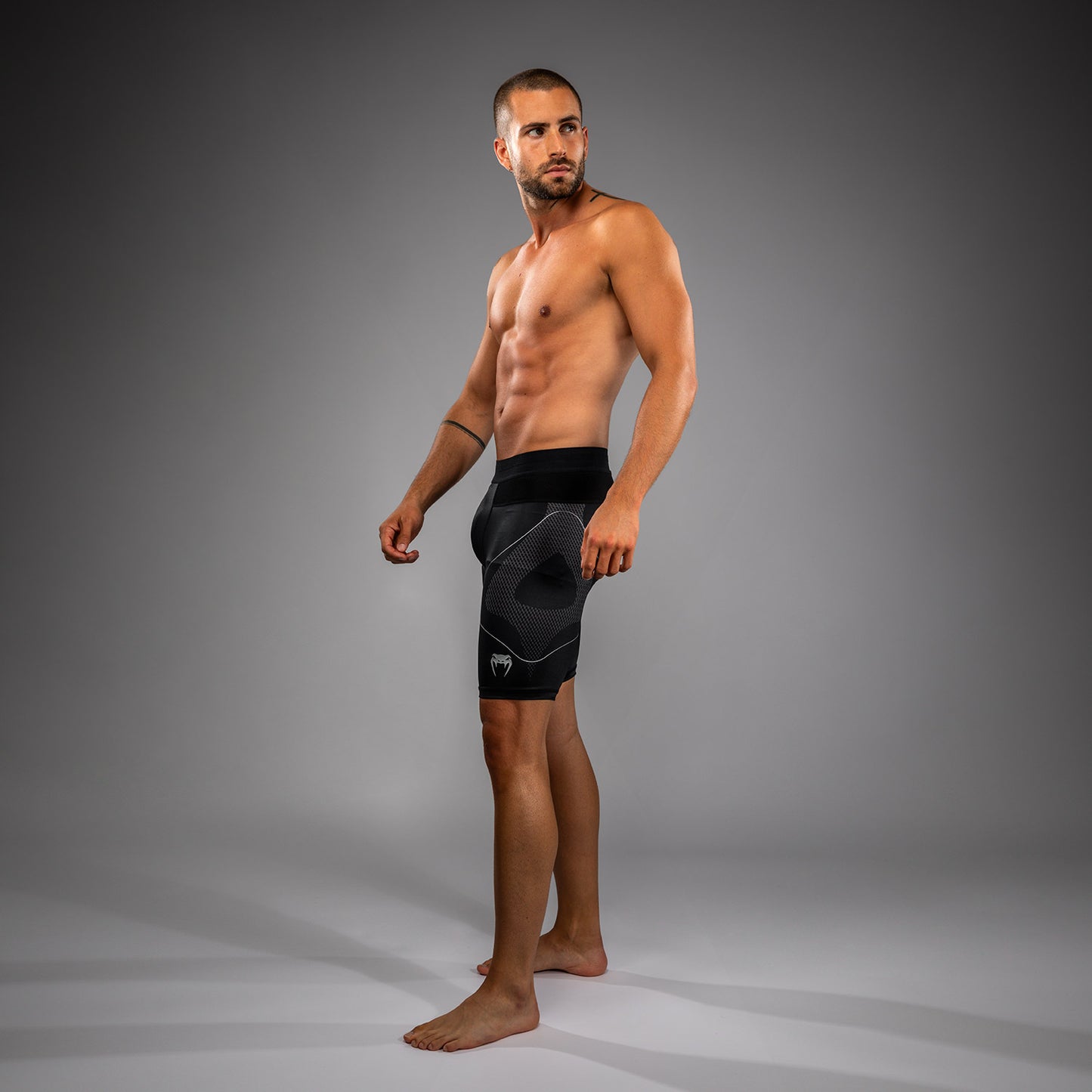 Venum Nexus Vale Tudo Shorts – Zwart/Zilver