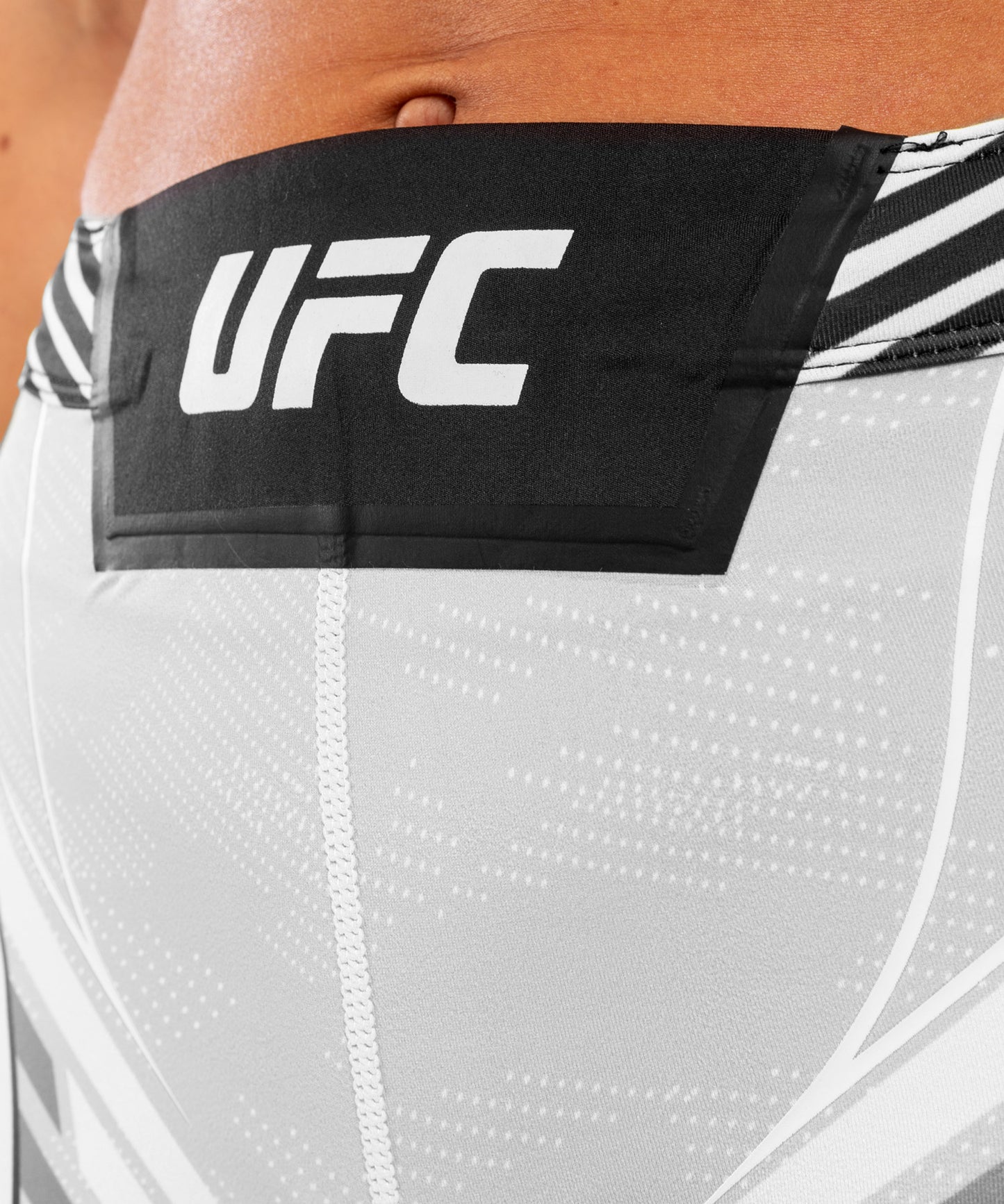 UFC Venum Authentic Fight Night Vale Tudo Damesshort - Short Fit - Wit