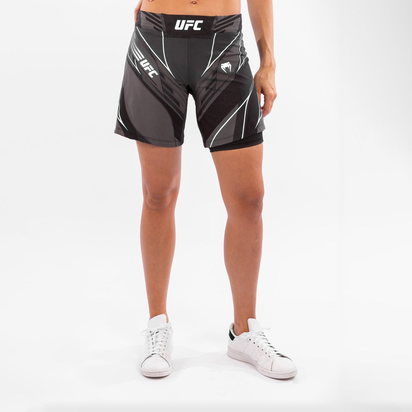 UFC Venum Authentic Fight Night Damesshort - Long Fit - Zwart