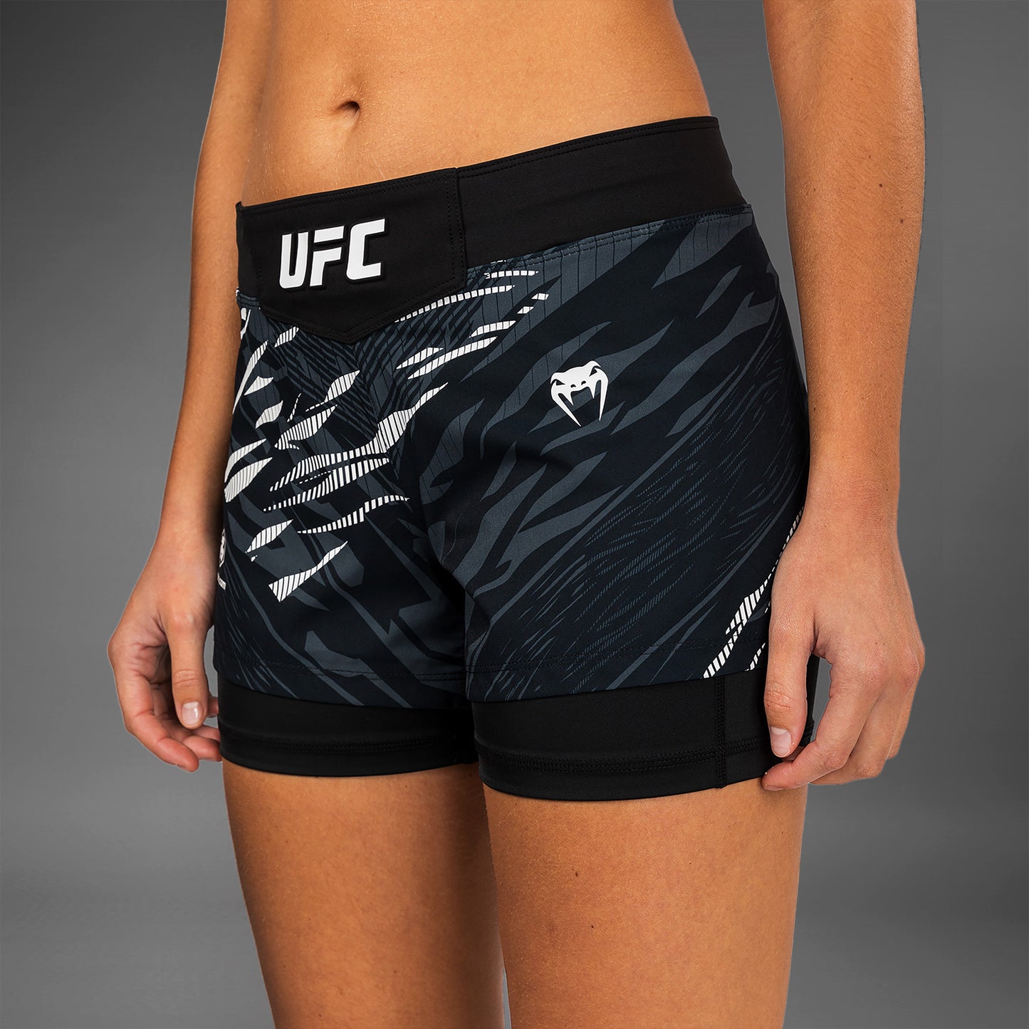 UFC Fusion by Venum Authentic Fight Night Fight Shorts voor Dames - Zwart