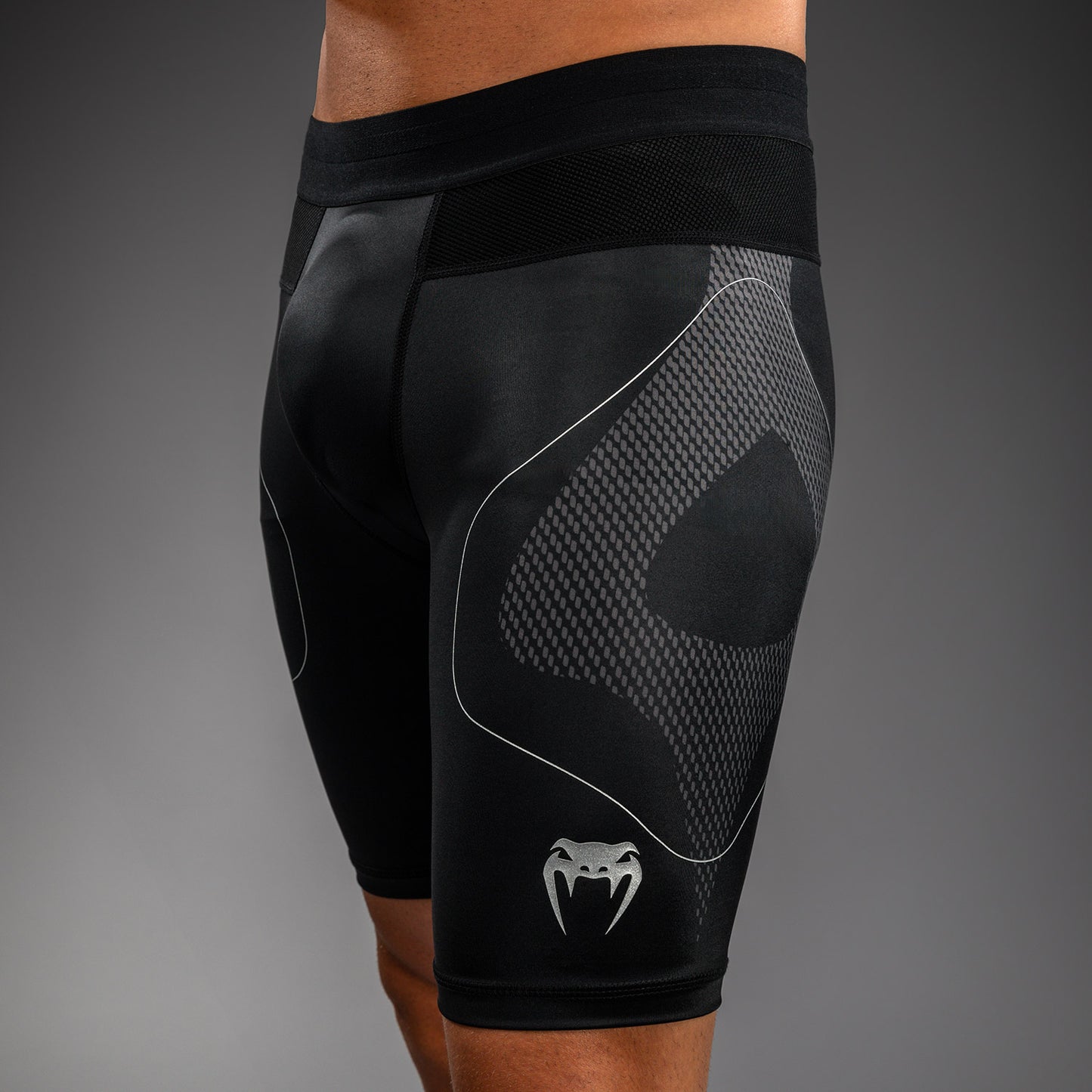 Venum Nexus Vale Tudo Shorts – Zwart/Zilver