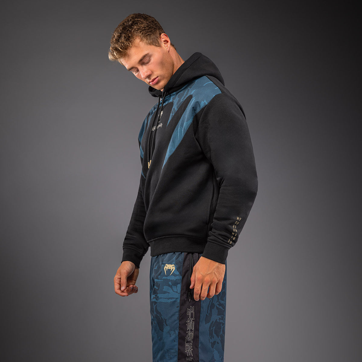 Jujutsu Kaisen x Venum Fushiguro Hoodie – Oceaan Blauw