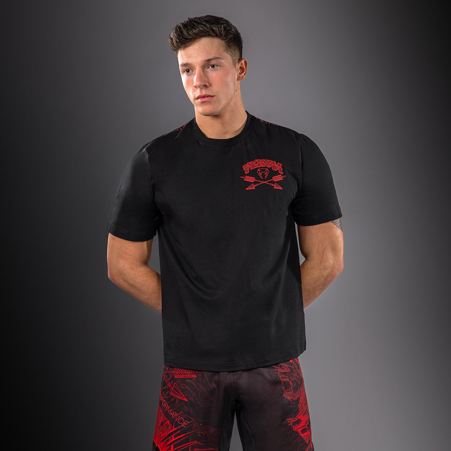 Venum Wolf Atak T-shirt – Zwart/Rood