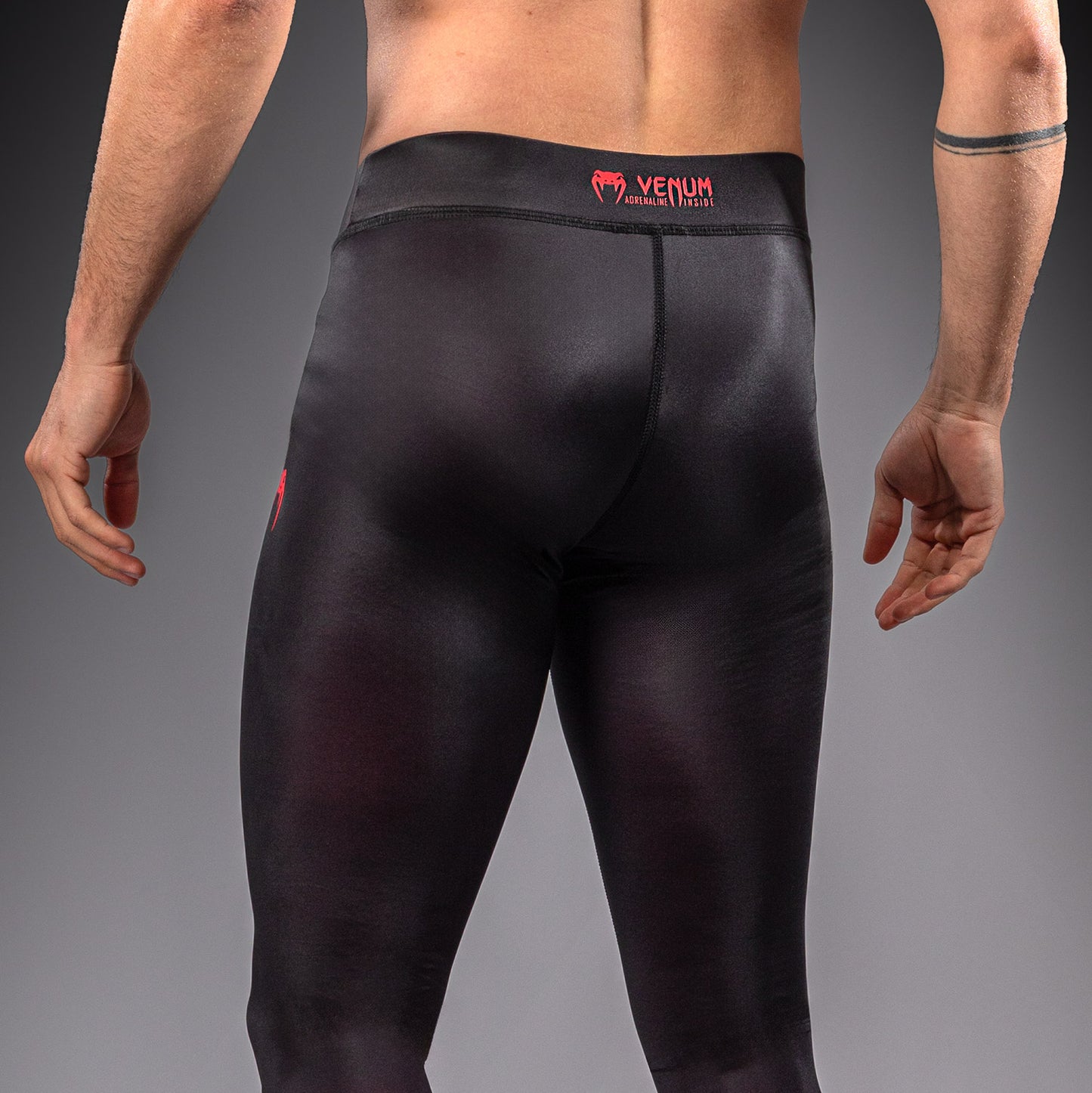 Venum Spectre Spats – Zwart/Rood