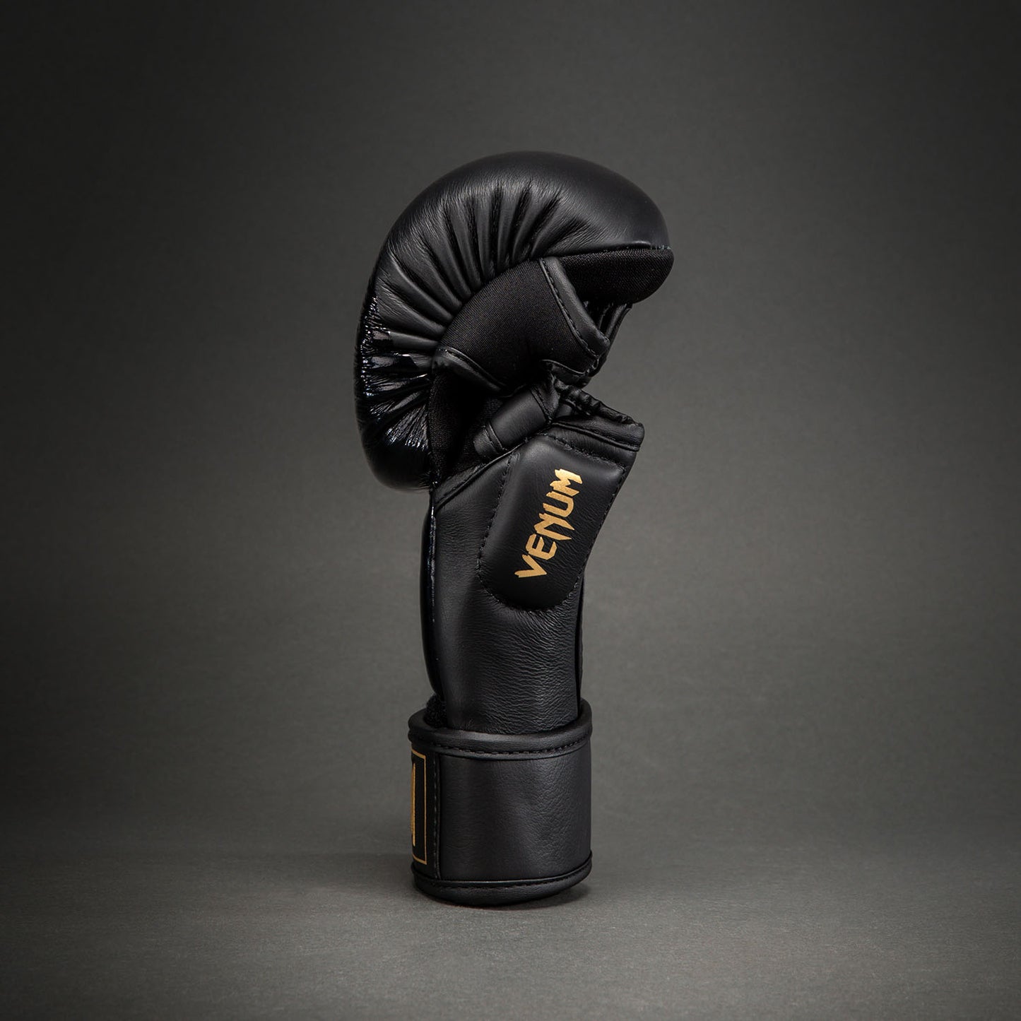 Venum Attack 2.0 Leren Sparring Handschoenen – Zwart/Goud