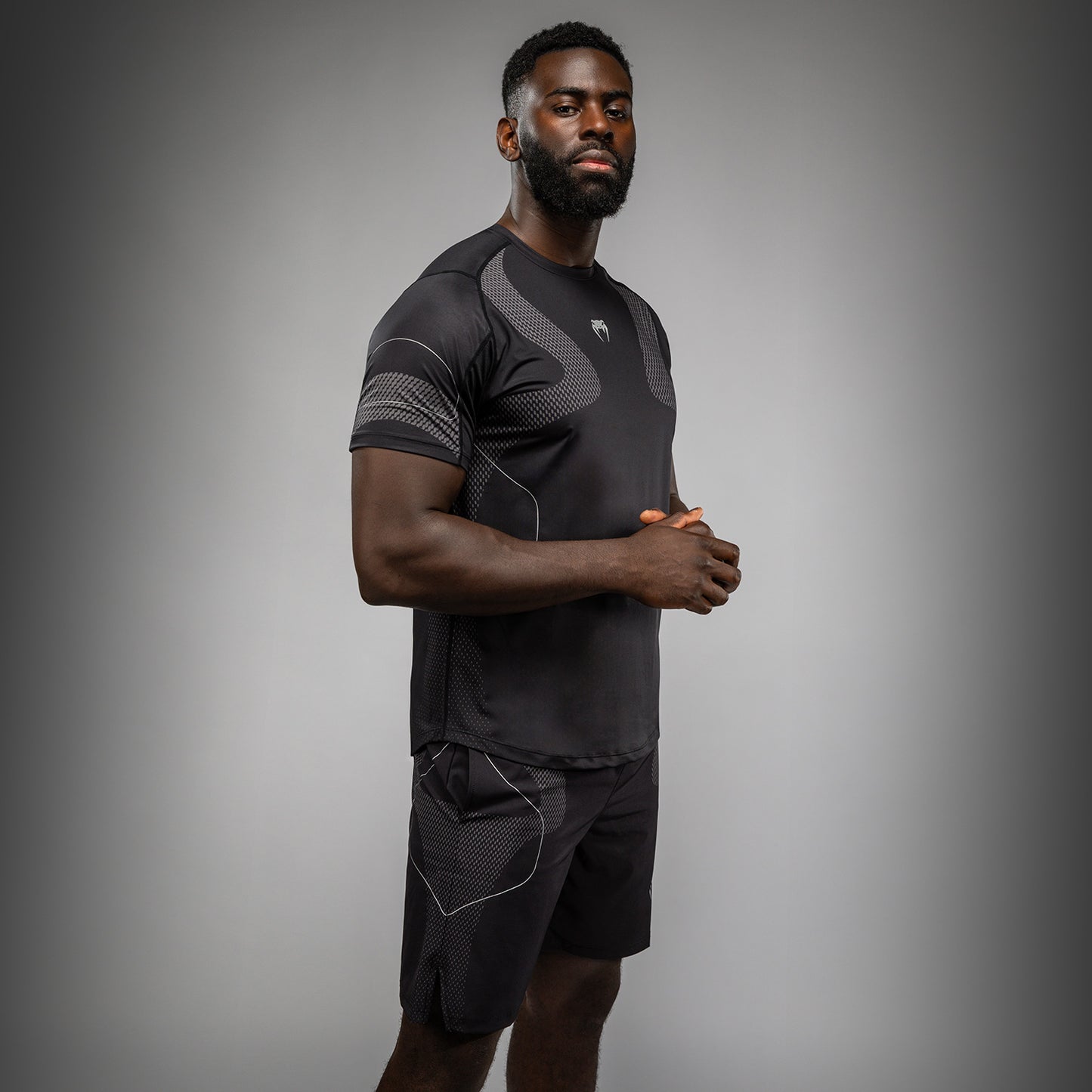 Venum Nexus Dry-Tech T-shirt – Zwart/Zilver