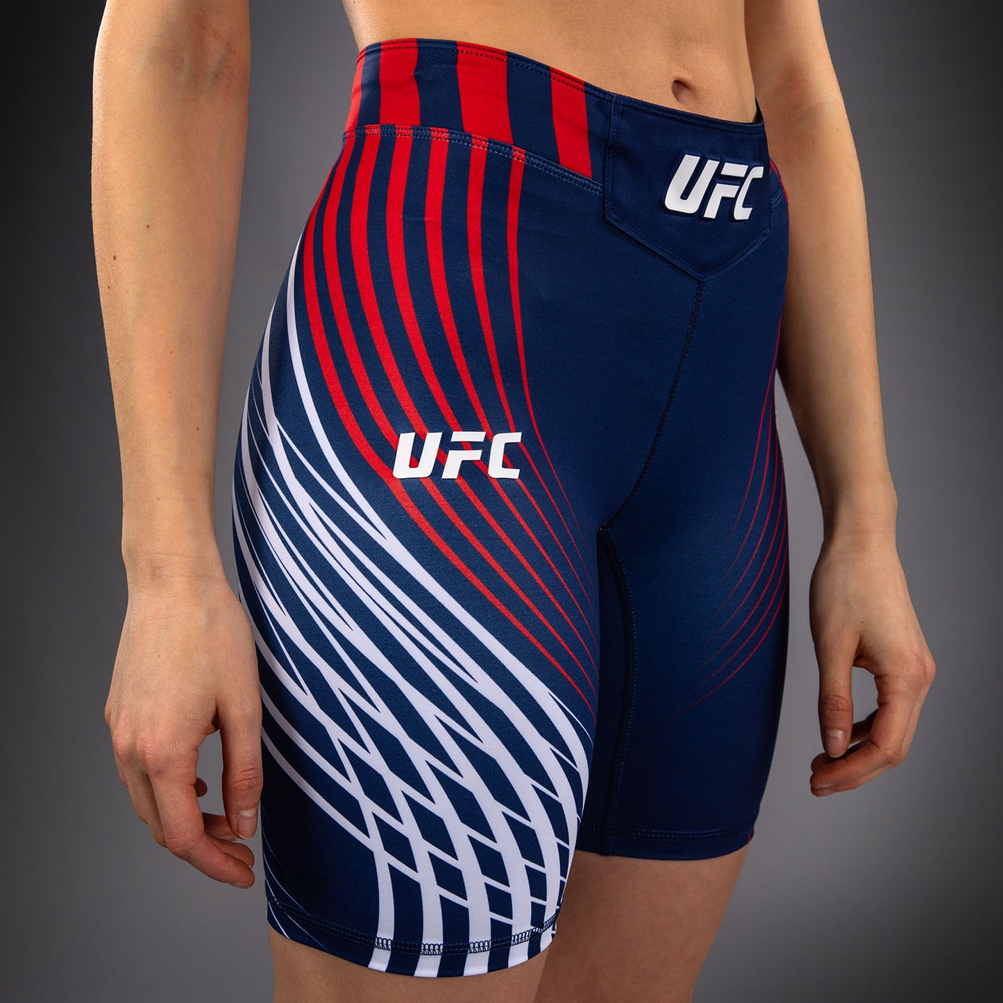 Official UFC Freedom 250 by Venum Authentic Vale Tudo Shorts Long Fit voor dames - Blauw