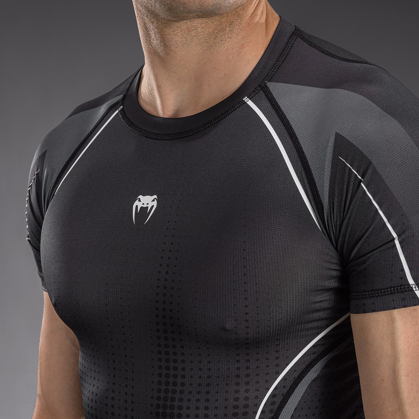 Venum Stealth Rashguards met korte mouwen – Zwart/Wit