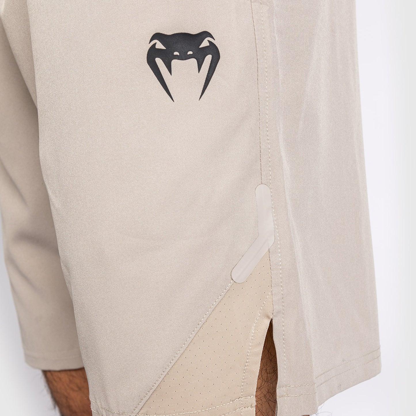 Venum G-Fit Air Training Short - Zand