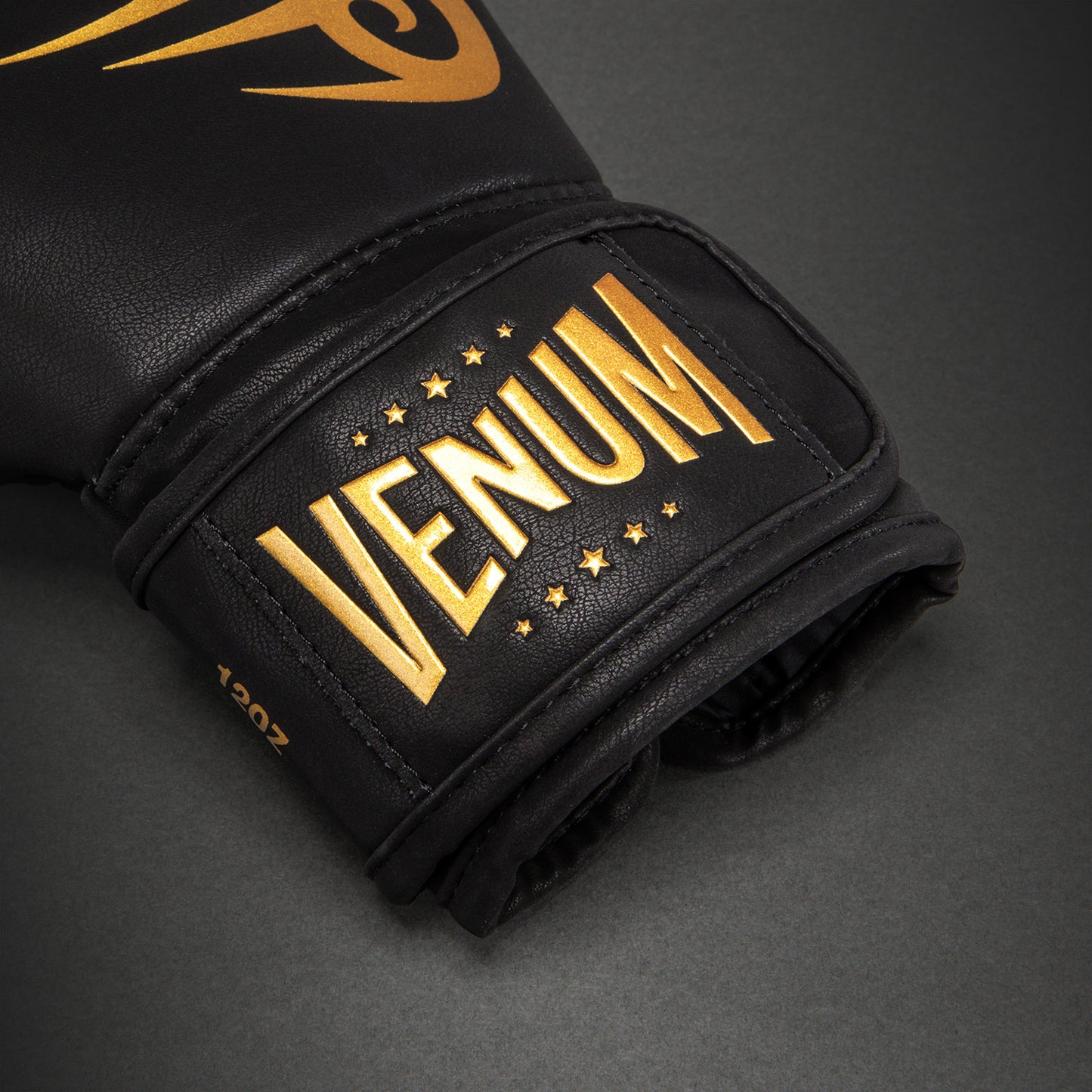 Venum Mike Tyson Replica Bokshandschoenen – Zwart/Goud